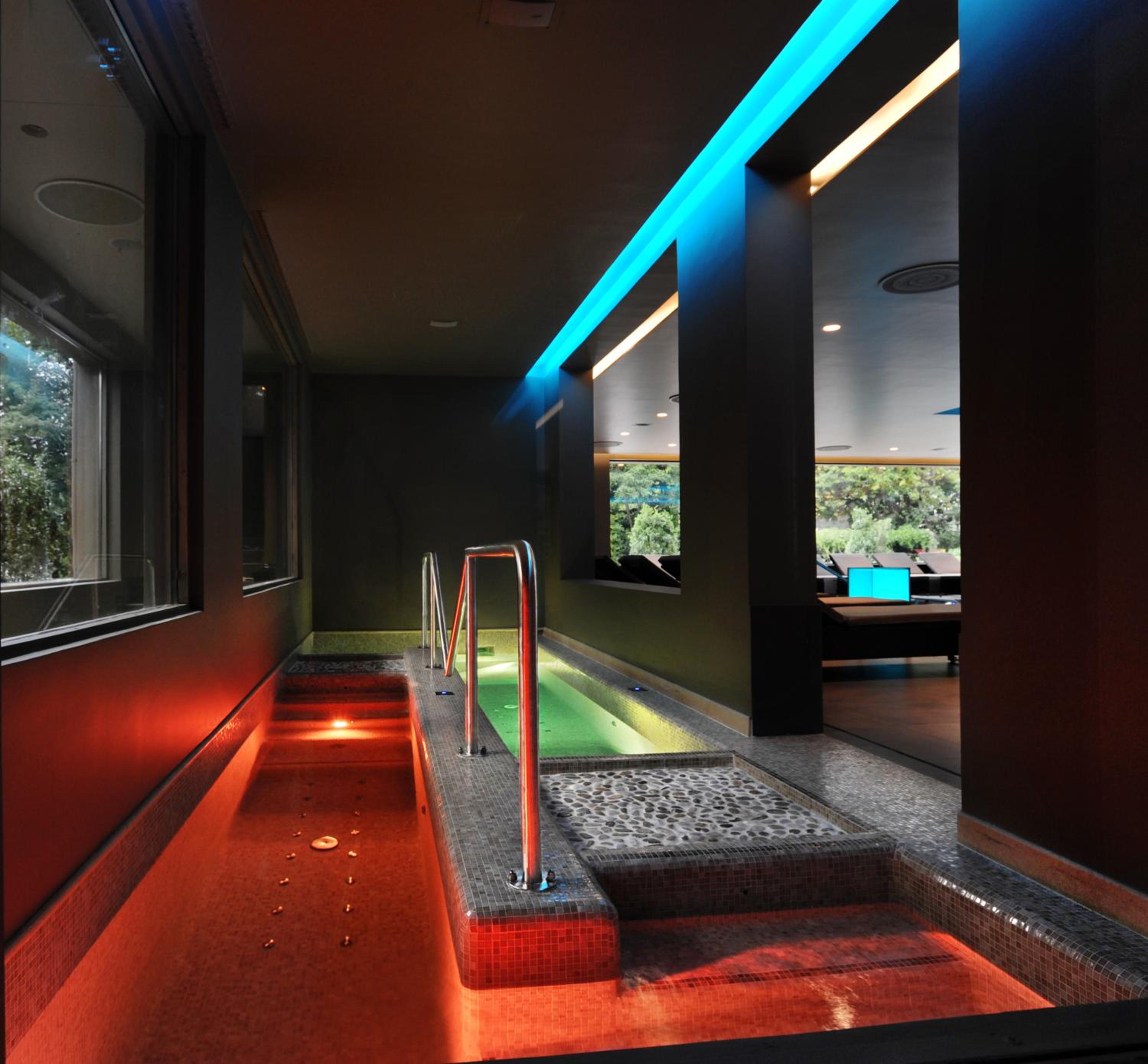 Classic Double or Twin Room with Spa Access - Photo 5
