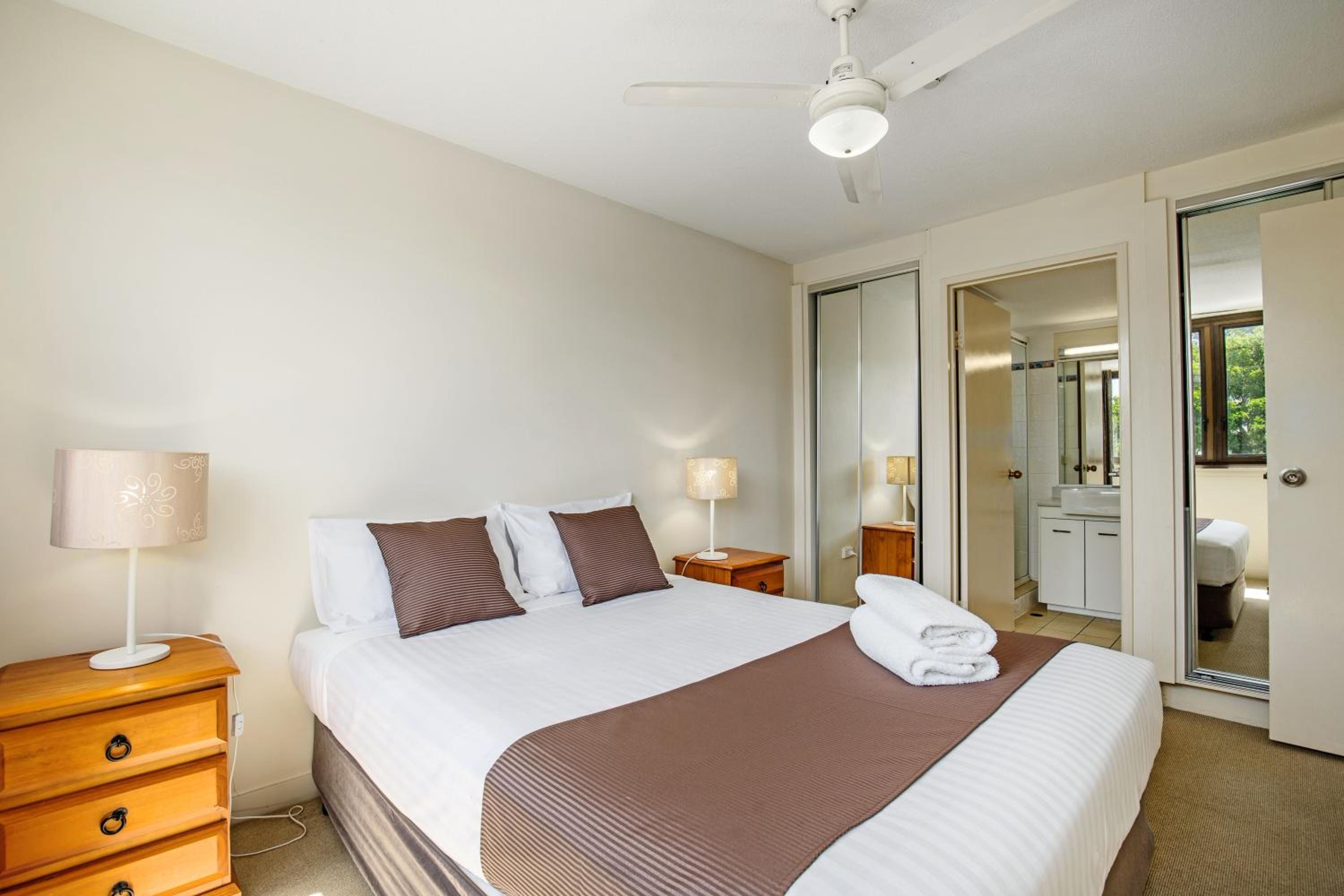 Two-Bedroom Apartment with Garden View - Photo 1