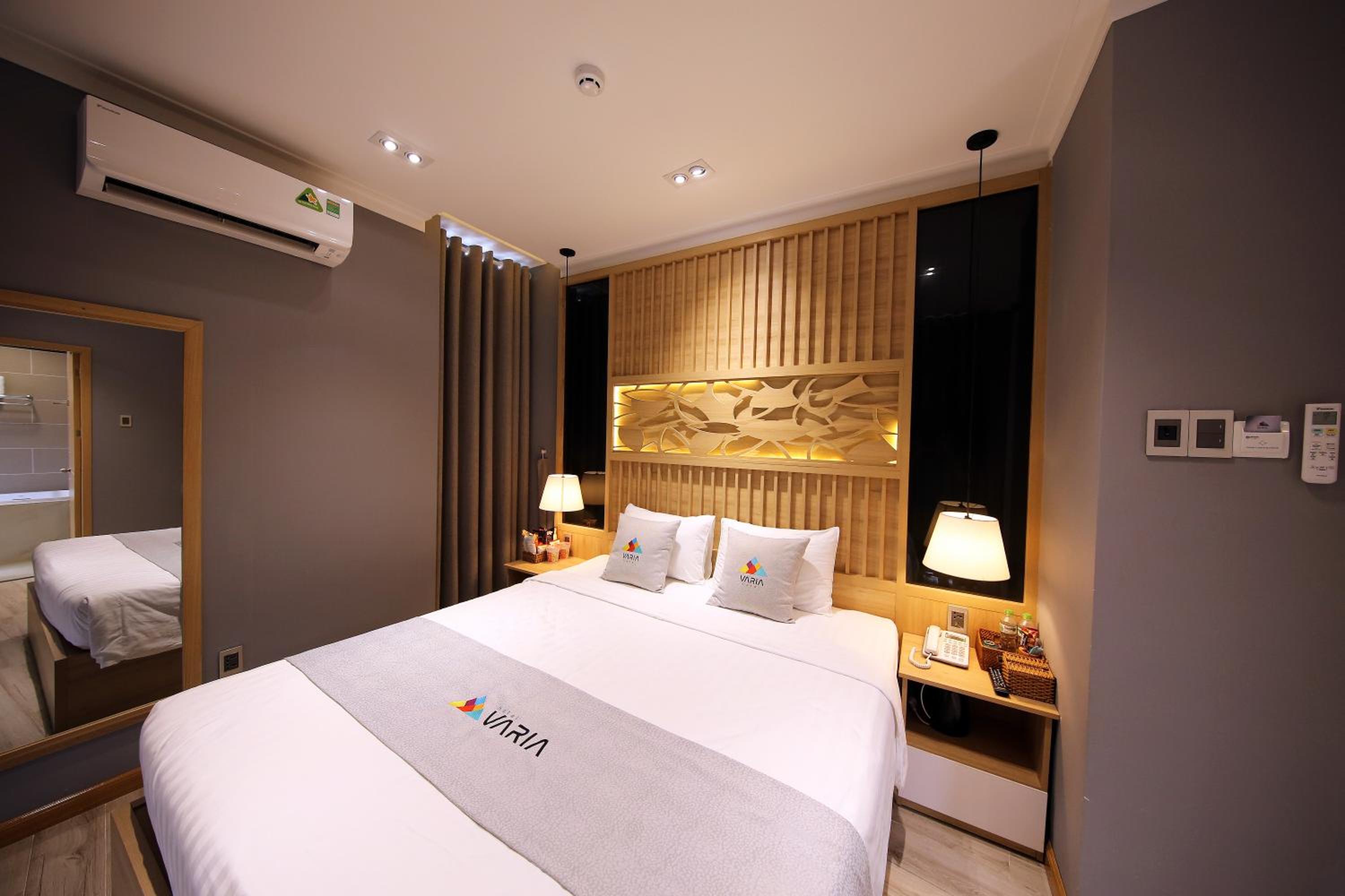 Superior King Room - Photo 1