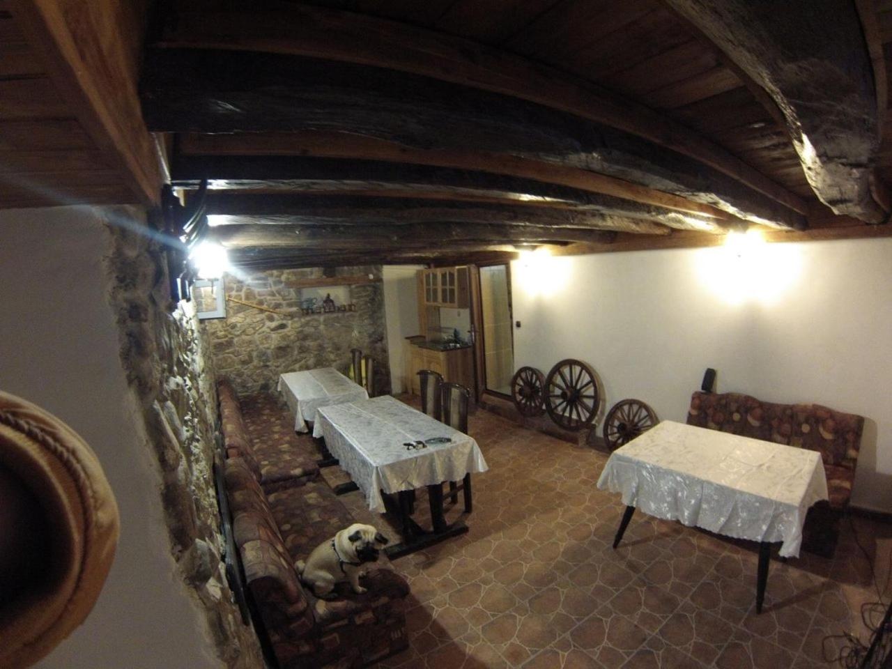 Double Room with Balcony - Photo 2