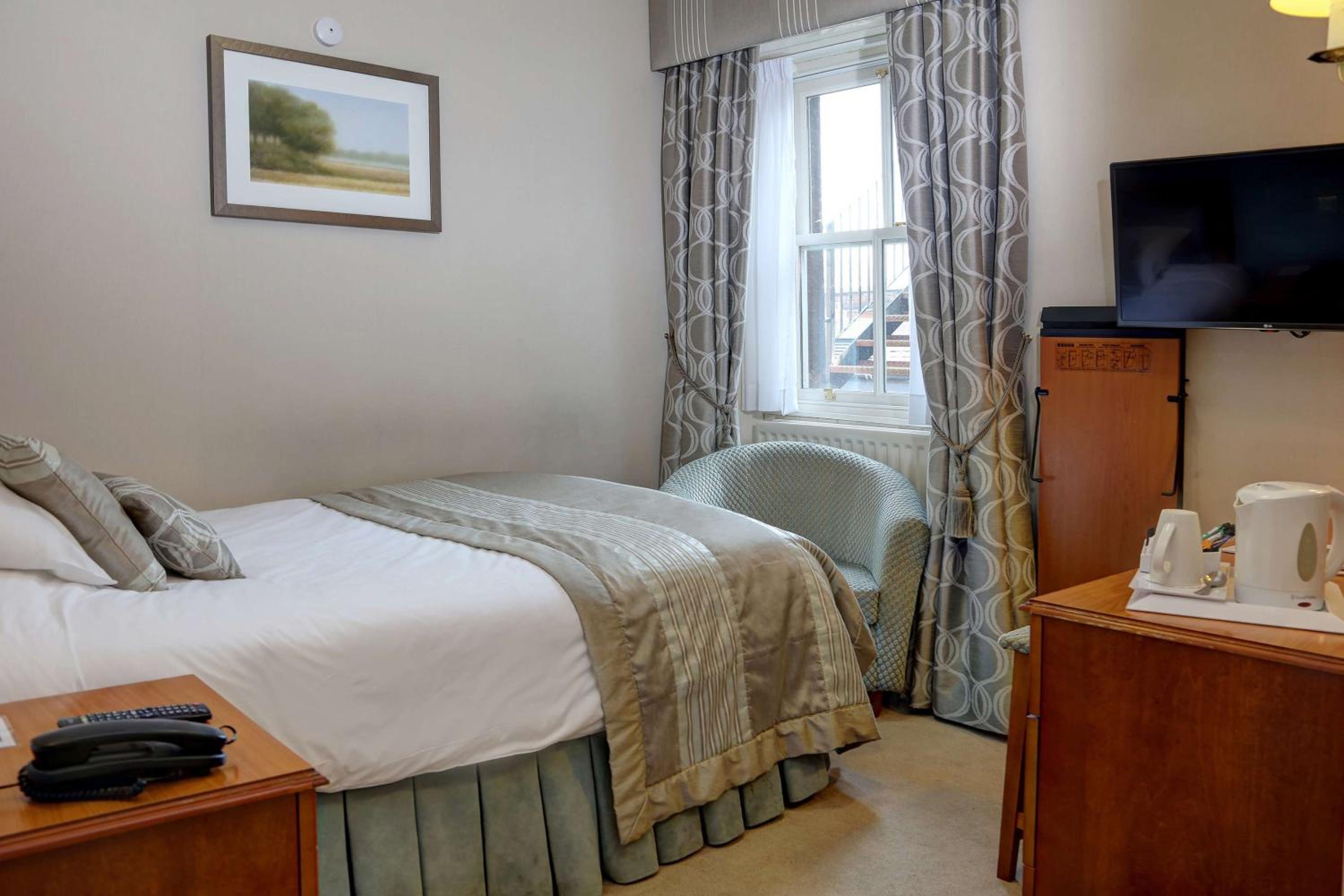Standard Single Room photo 2
