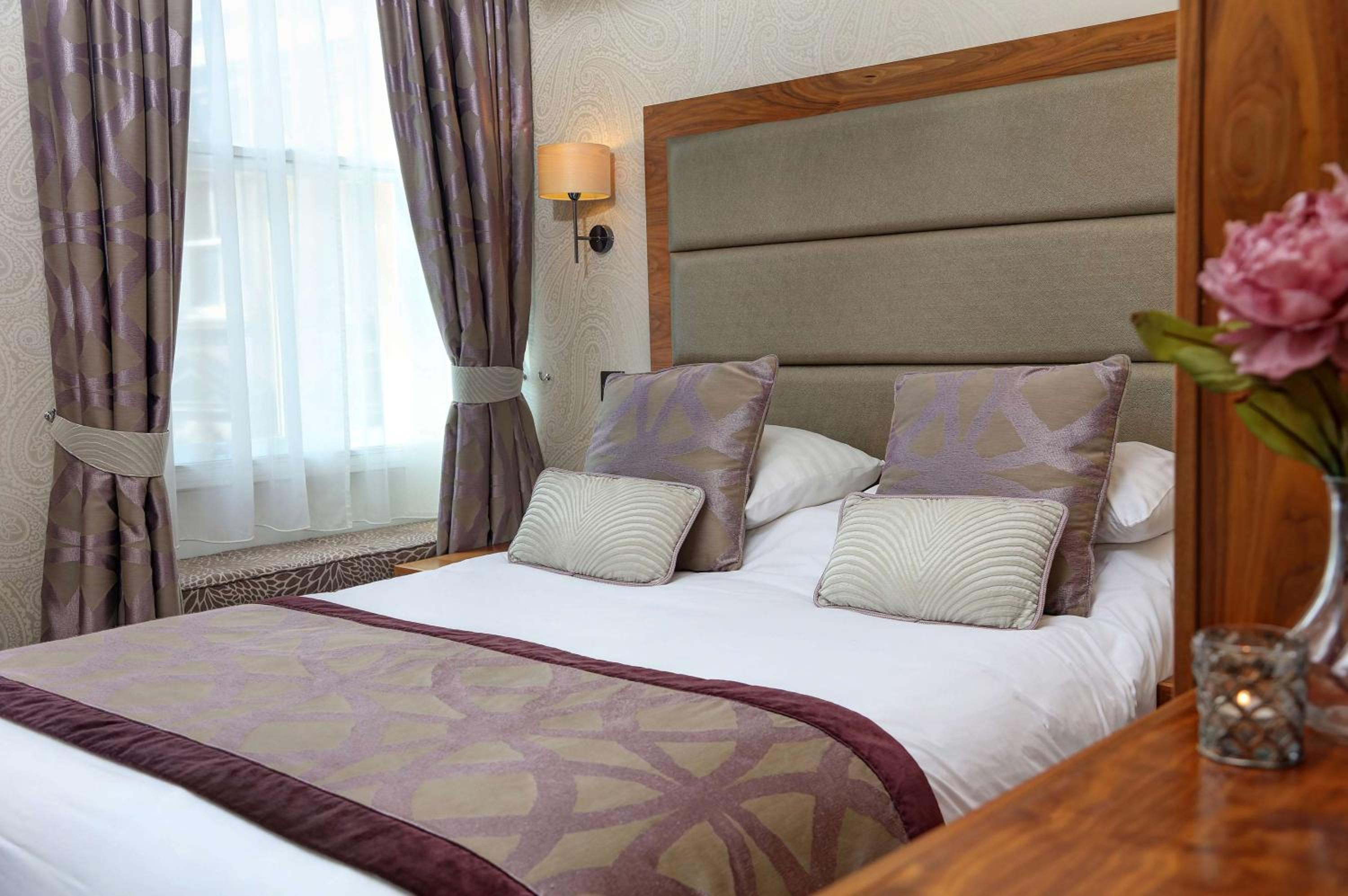 Standard Double Room - Photo 2