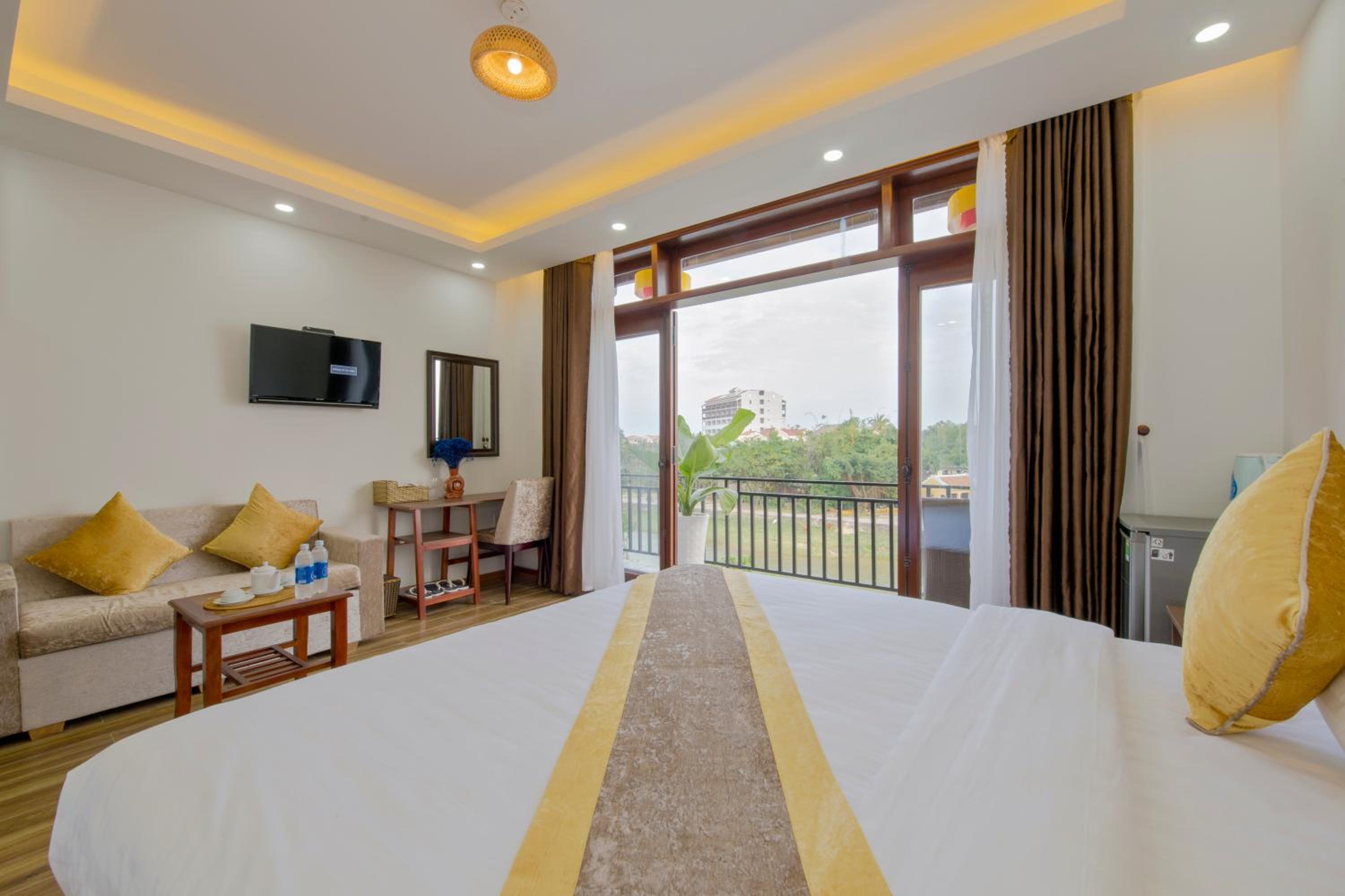 Deluxe Double Room With River View
