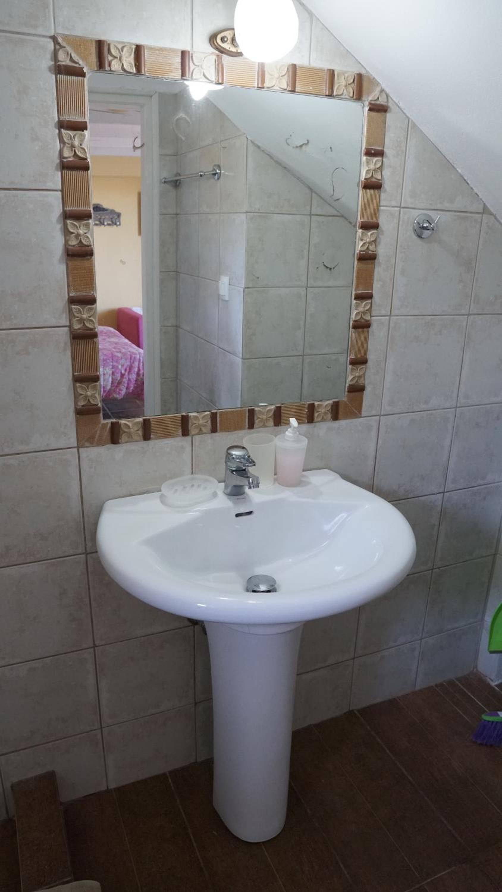Superior Triple Room with Sea View - Photo 4