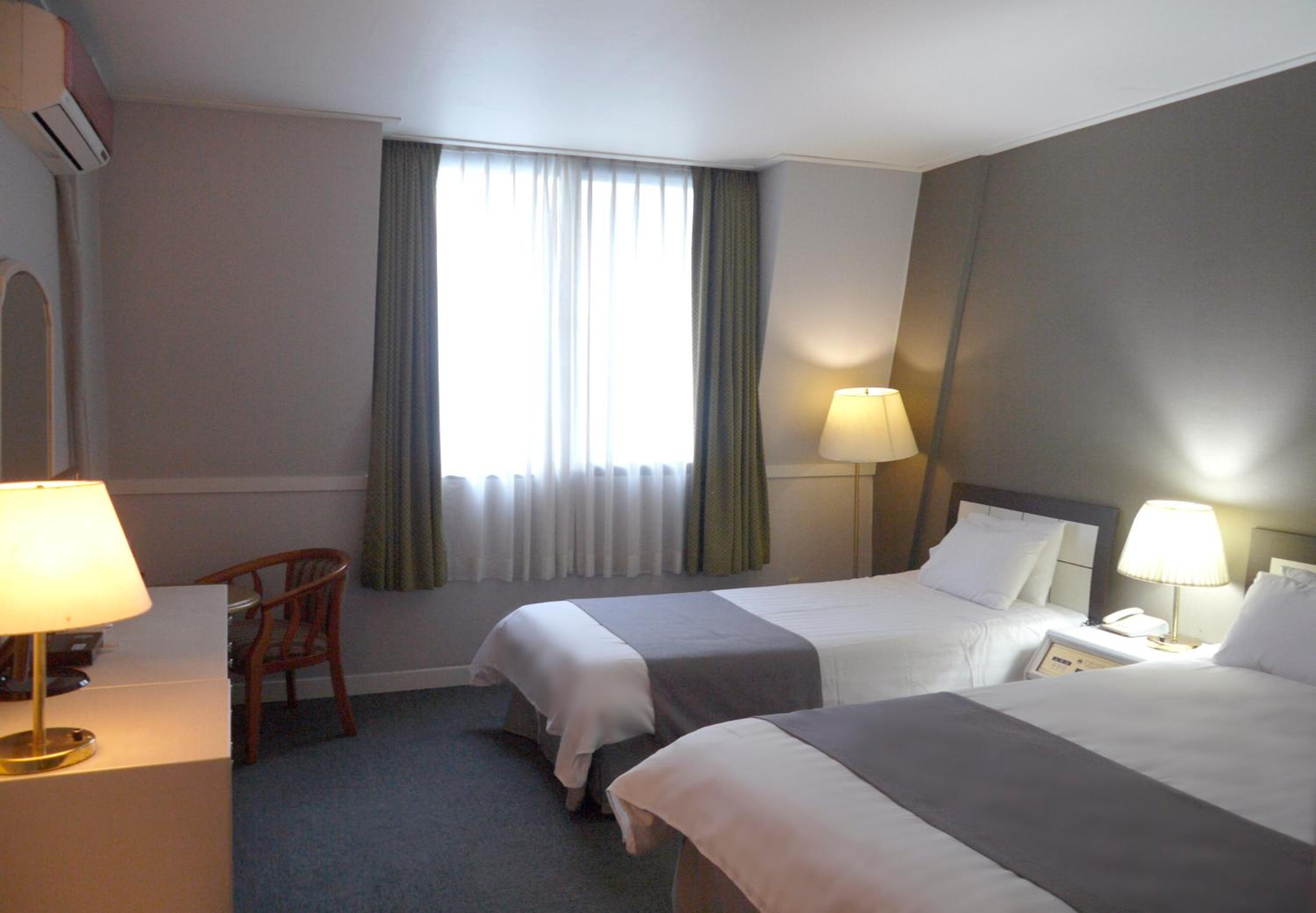Standard Triple Room - Photo 2