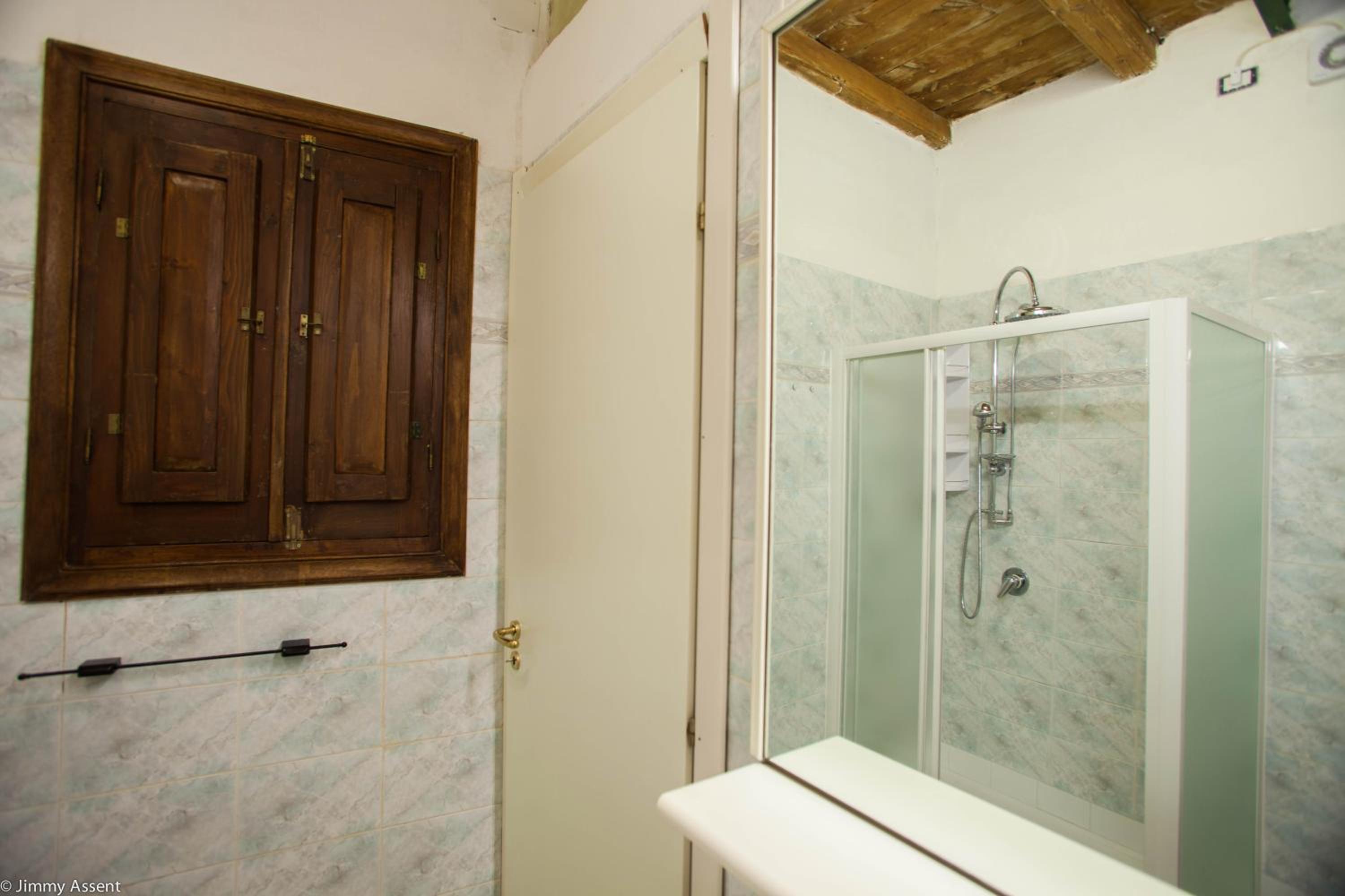 Double or Twin Room with Private External Bathroom - Photo 13