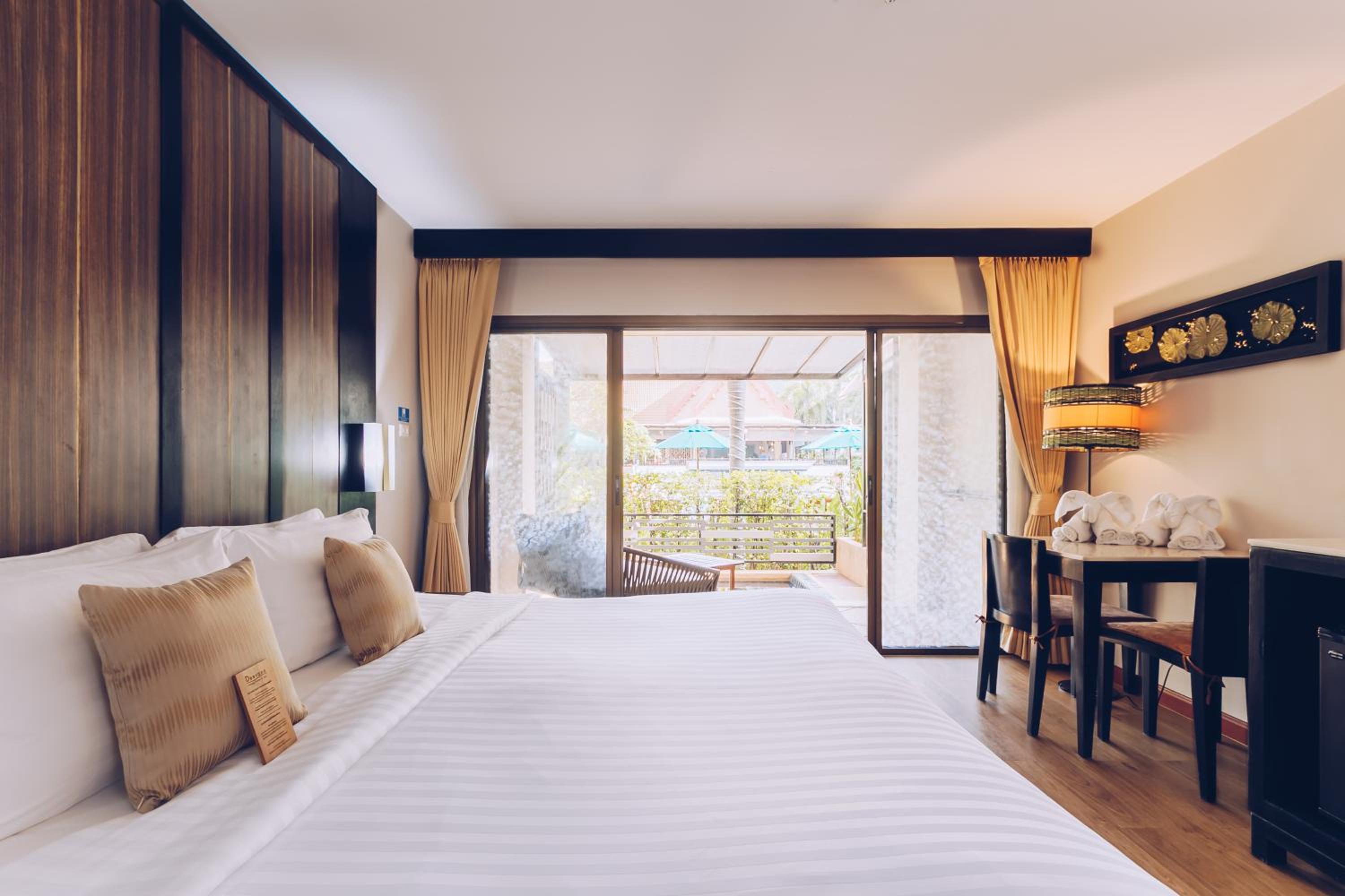 Deluxe Double or Twin Room with Spa Bath - Photo 11