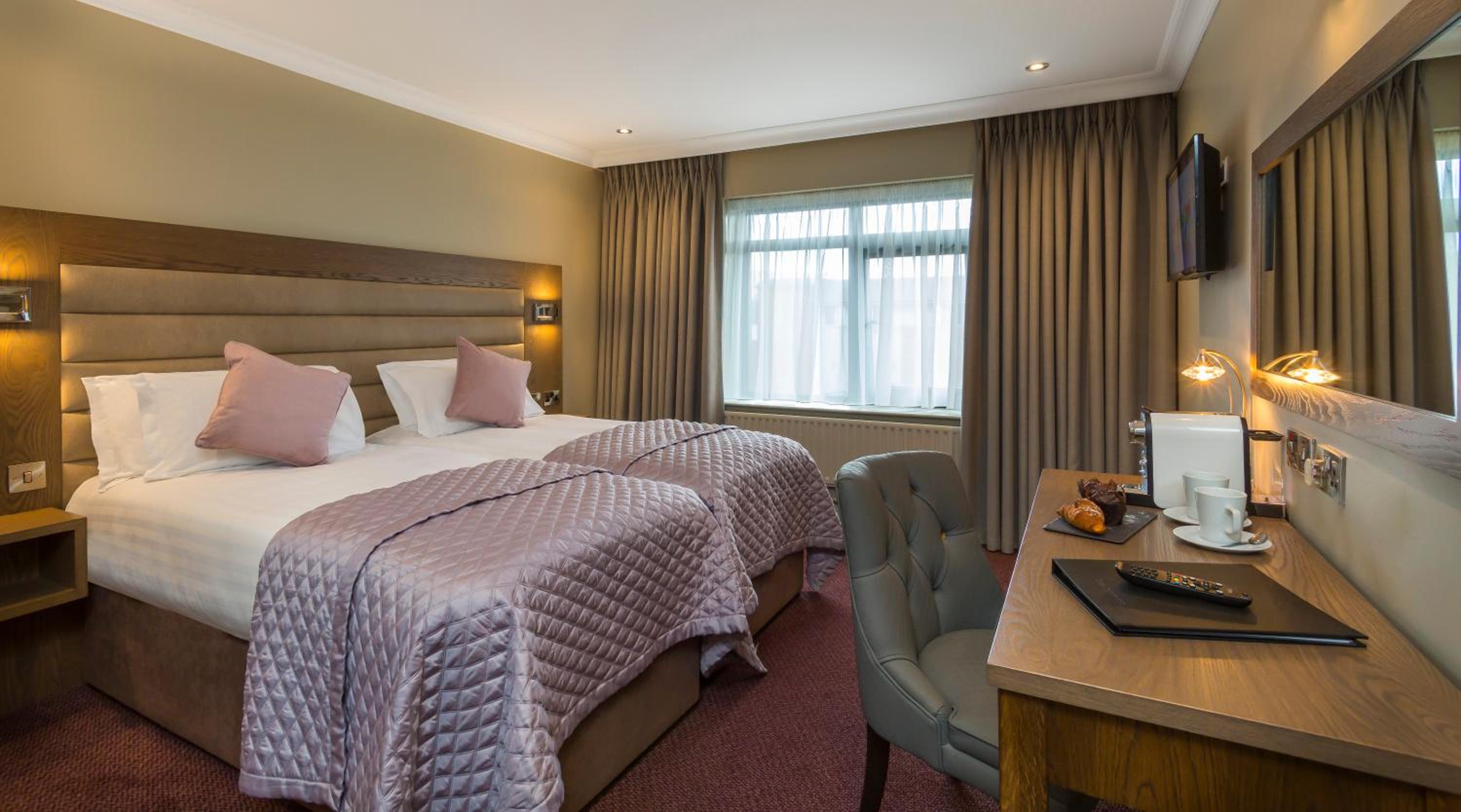 Superior Double Room - Photo 1