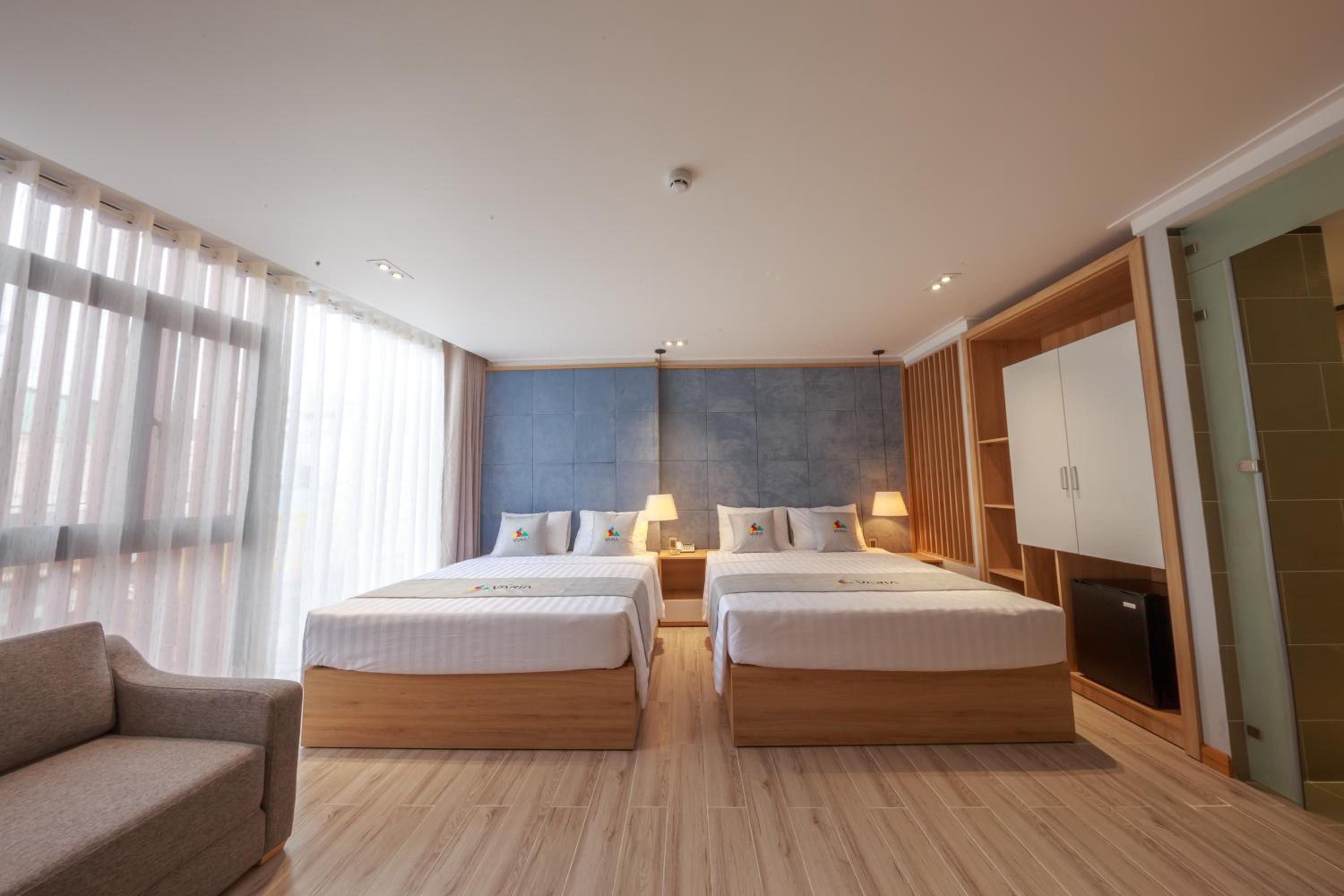 Deluxe Quadruple Room - Photo 4