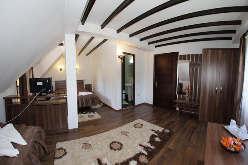 Triple Room photo 2