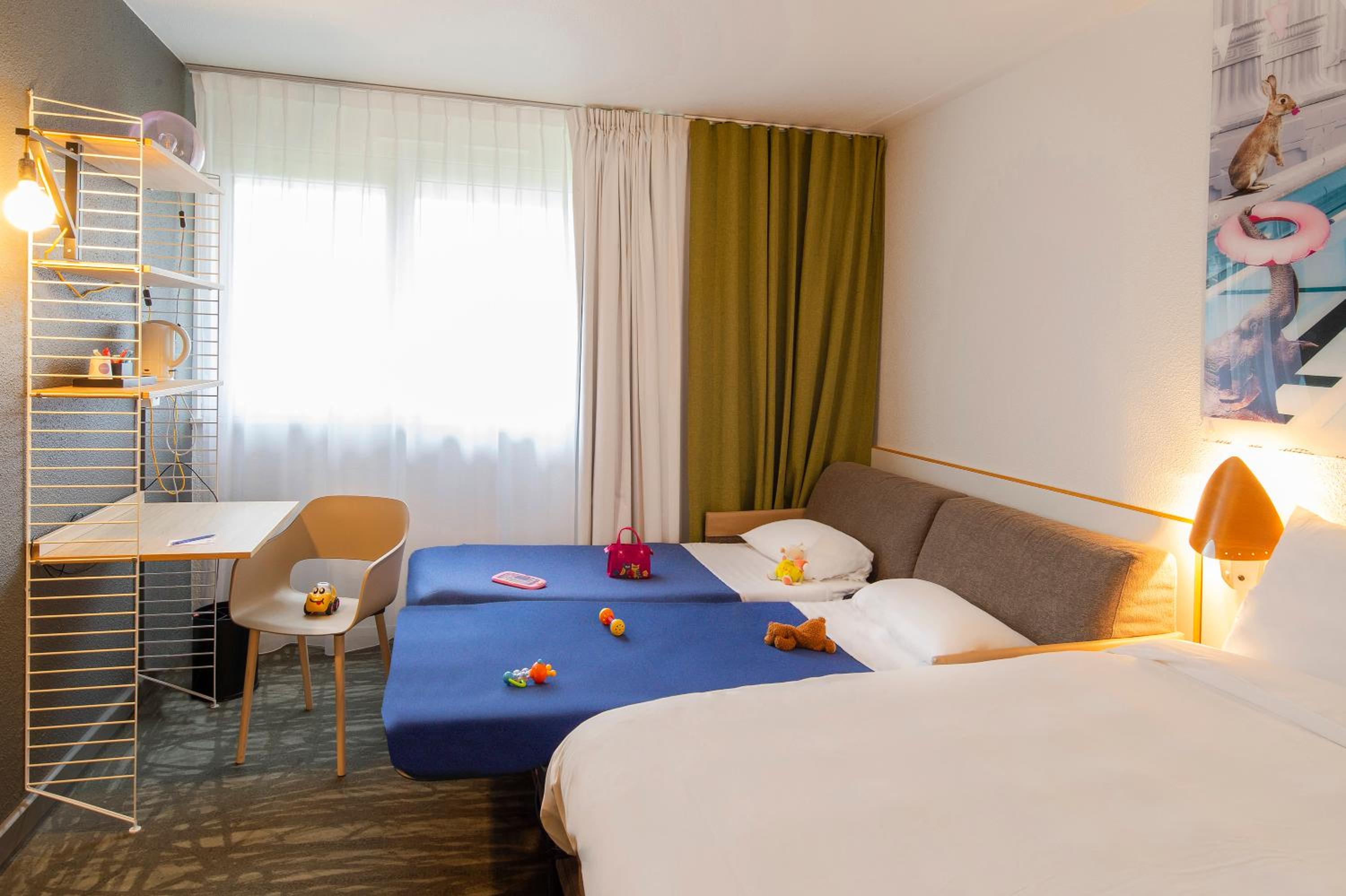 Classic Double Room with Sofa - Photo 6