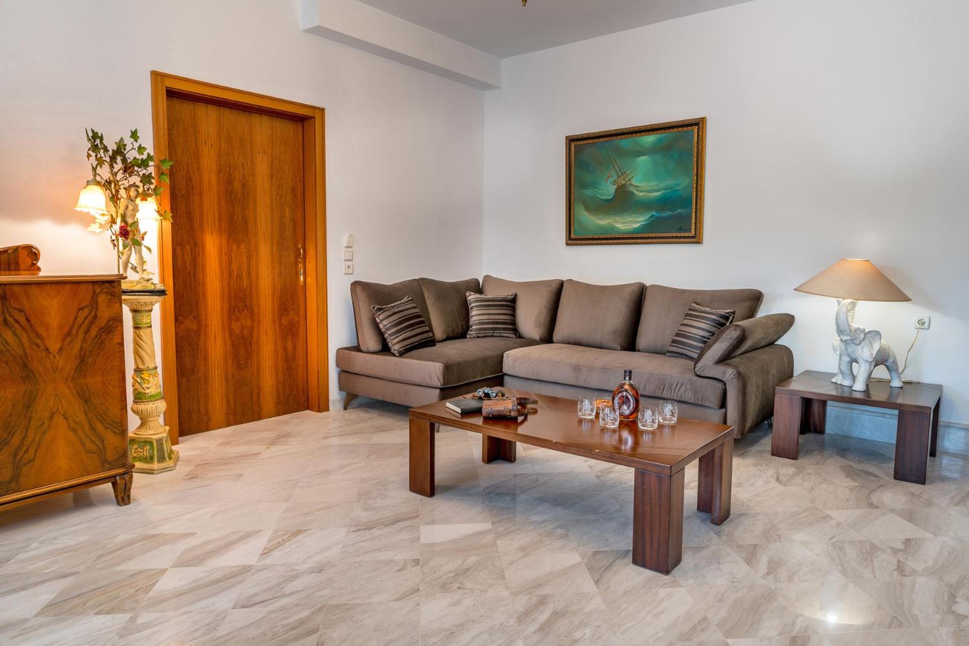 Superior Apartment