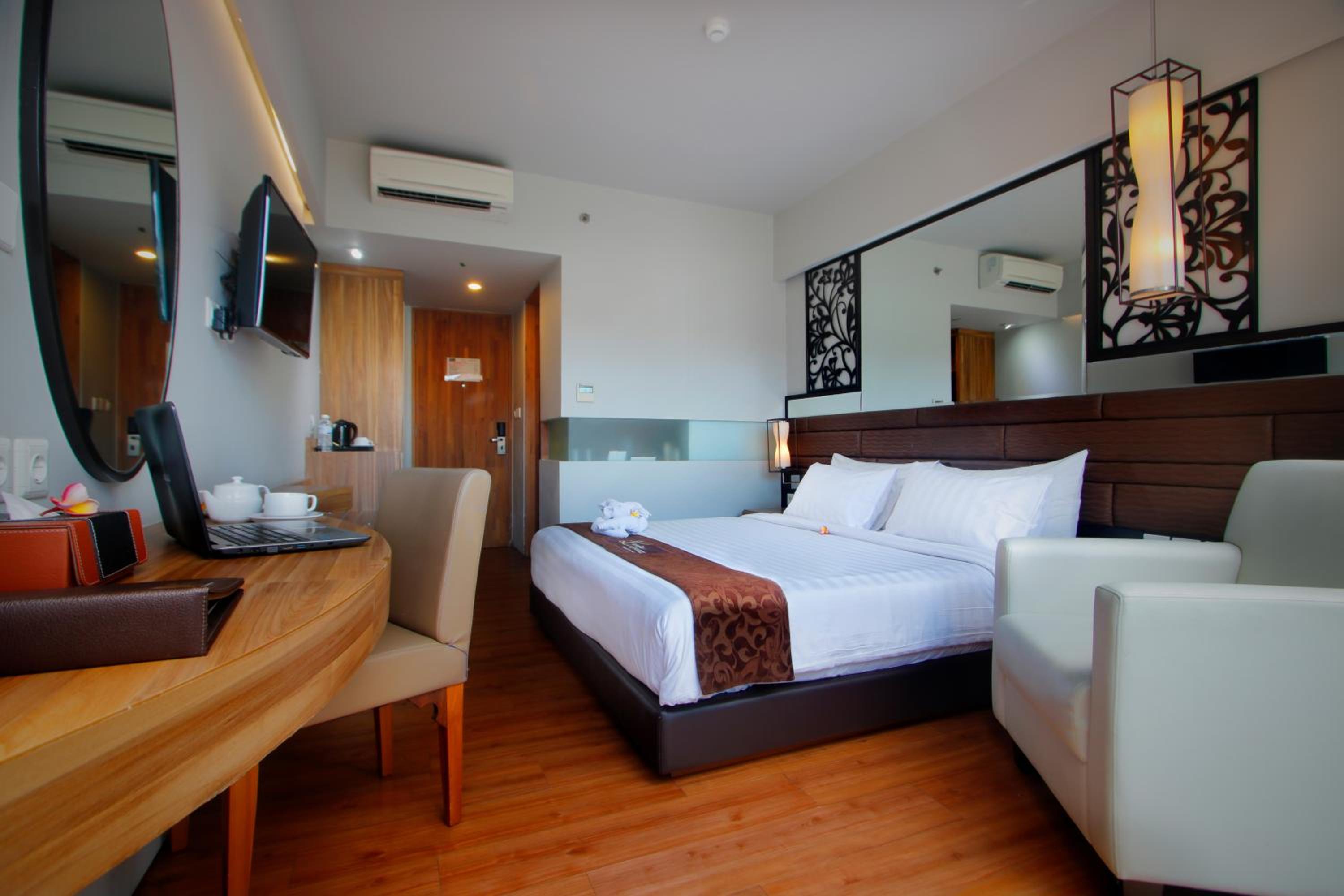 Flash Deal - Superior Double Or Twin Room