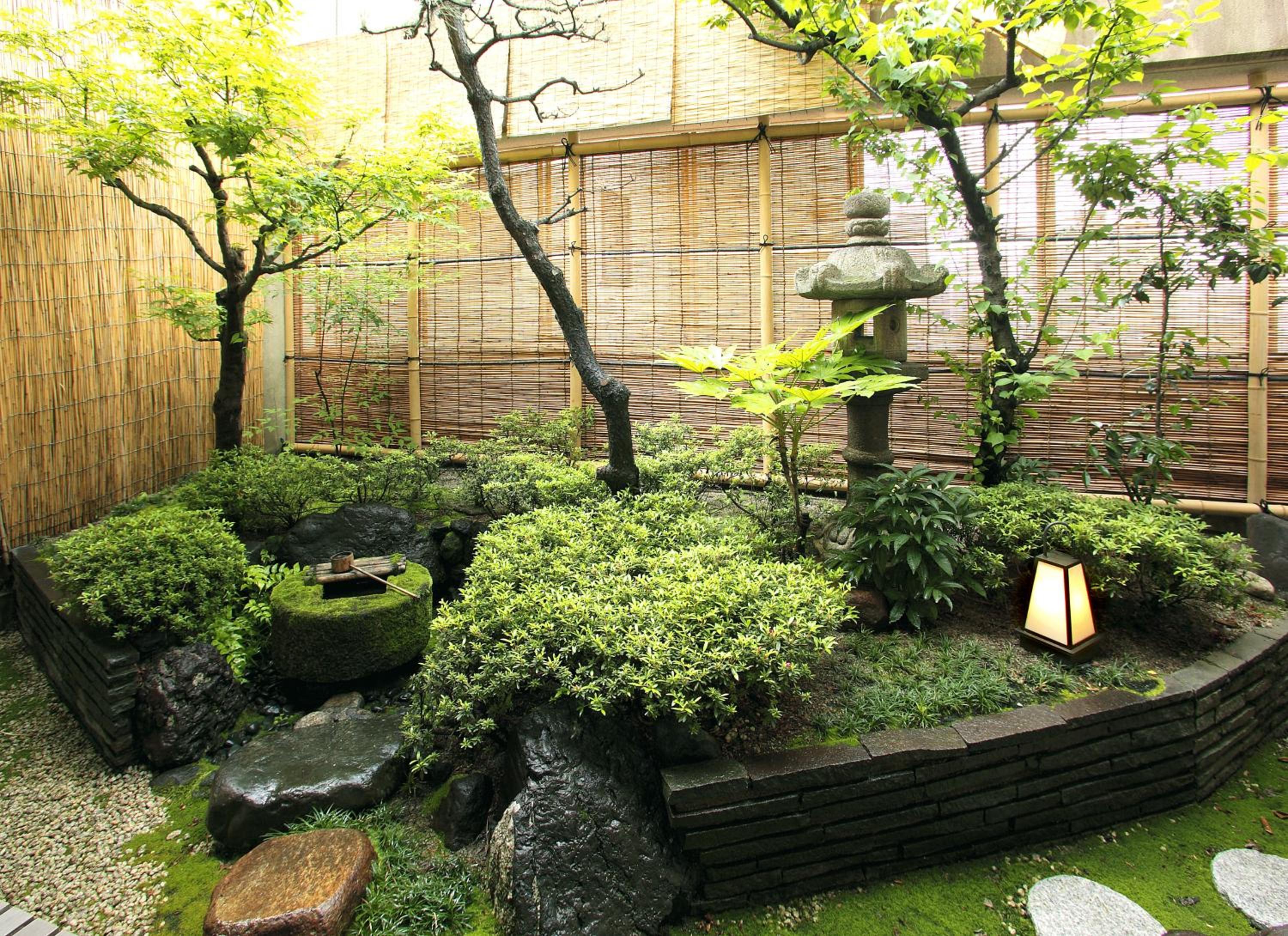 Japanese-Style Standard Room with Garden View thumbnail 5