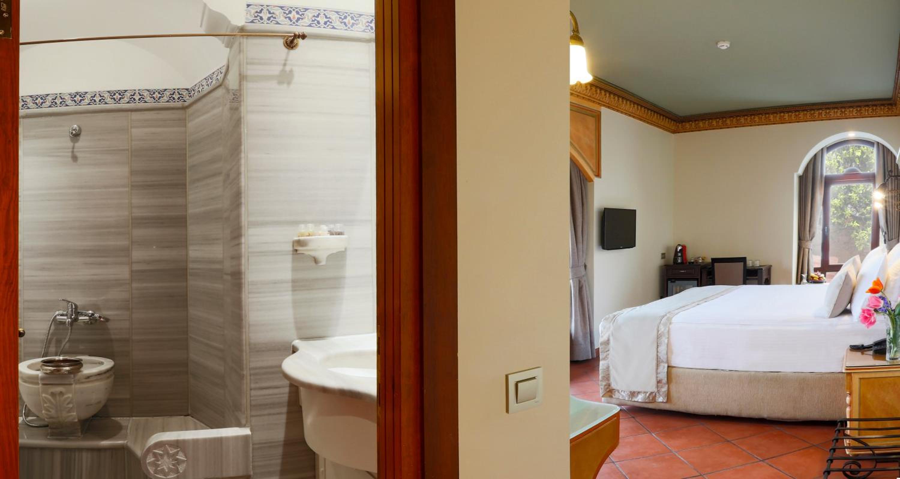  Deluxe Room with Sea View photo 2