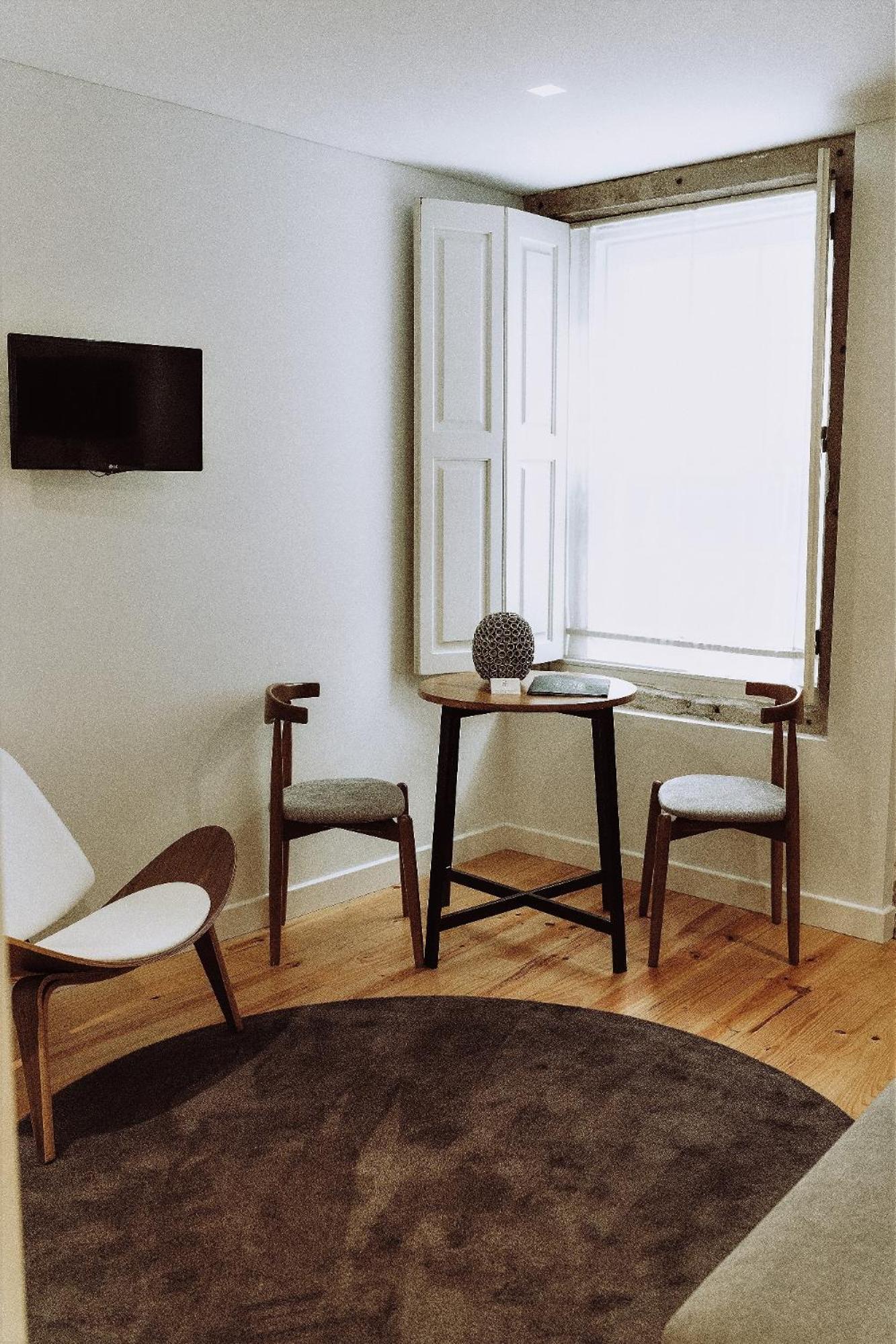 Standard Apartment thumbnail 6