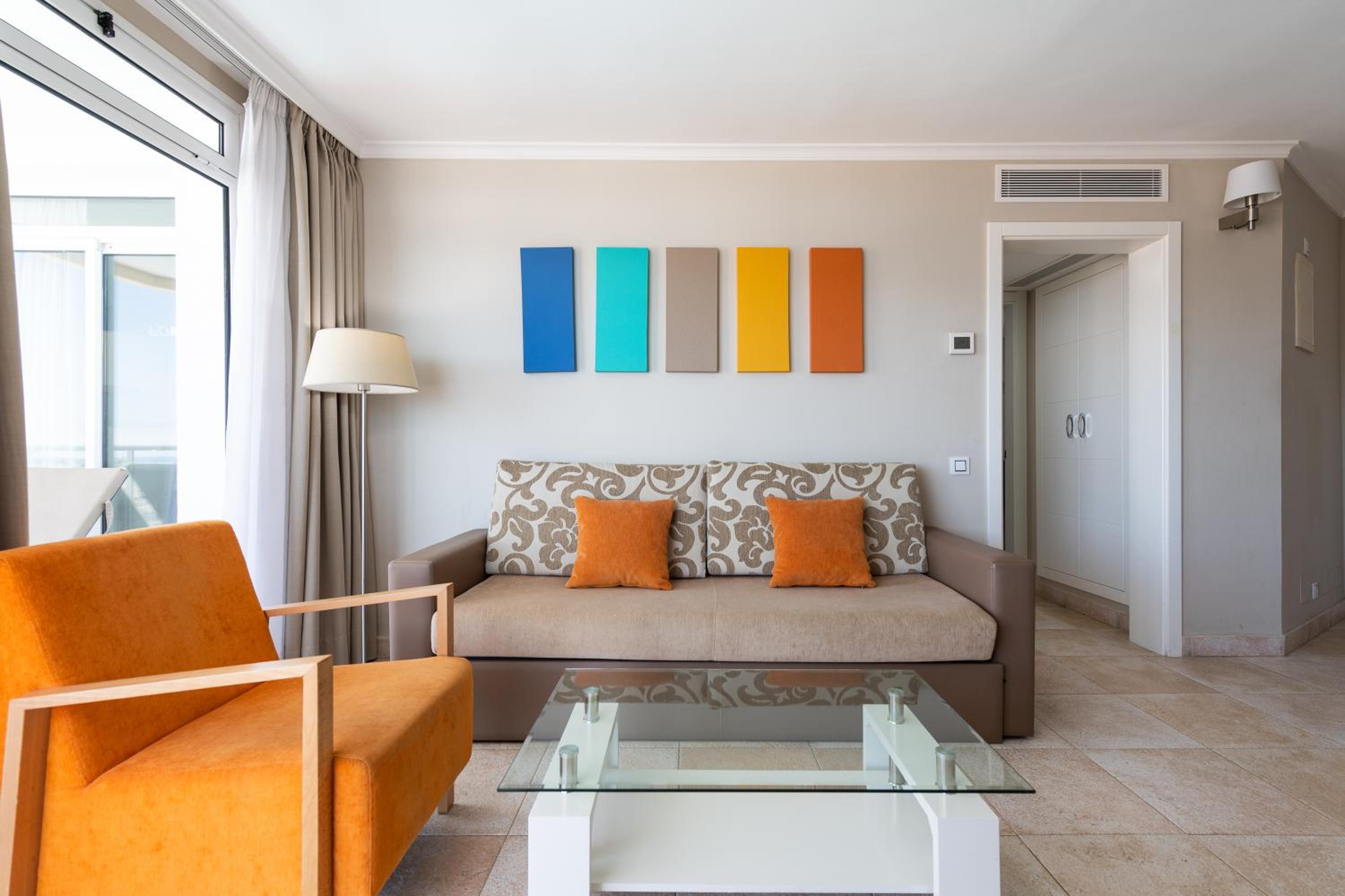 ! Bedroom Apartment with Seaview  photo 2