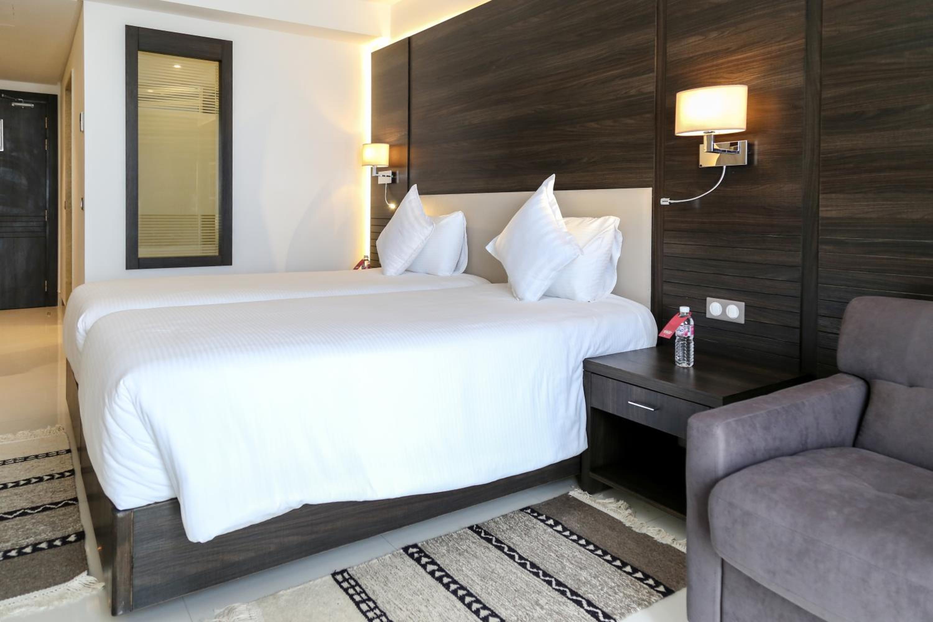 Standard Twin Room photo 3
