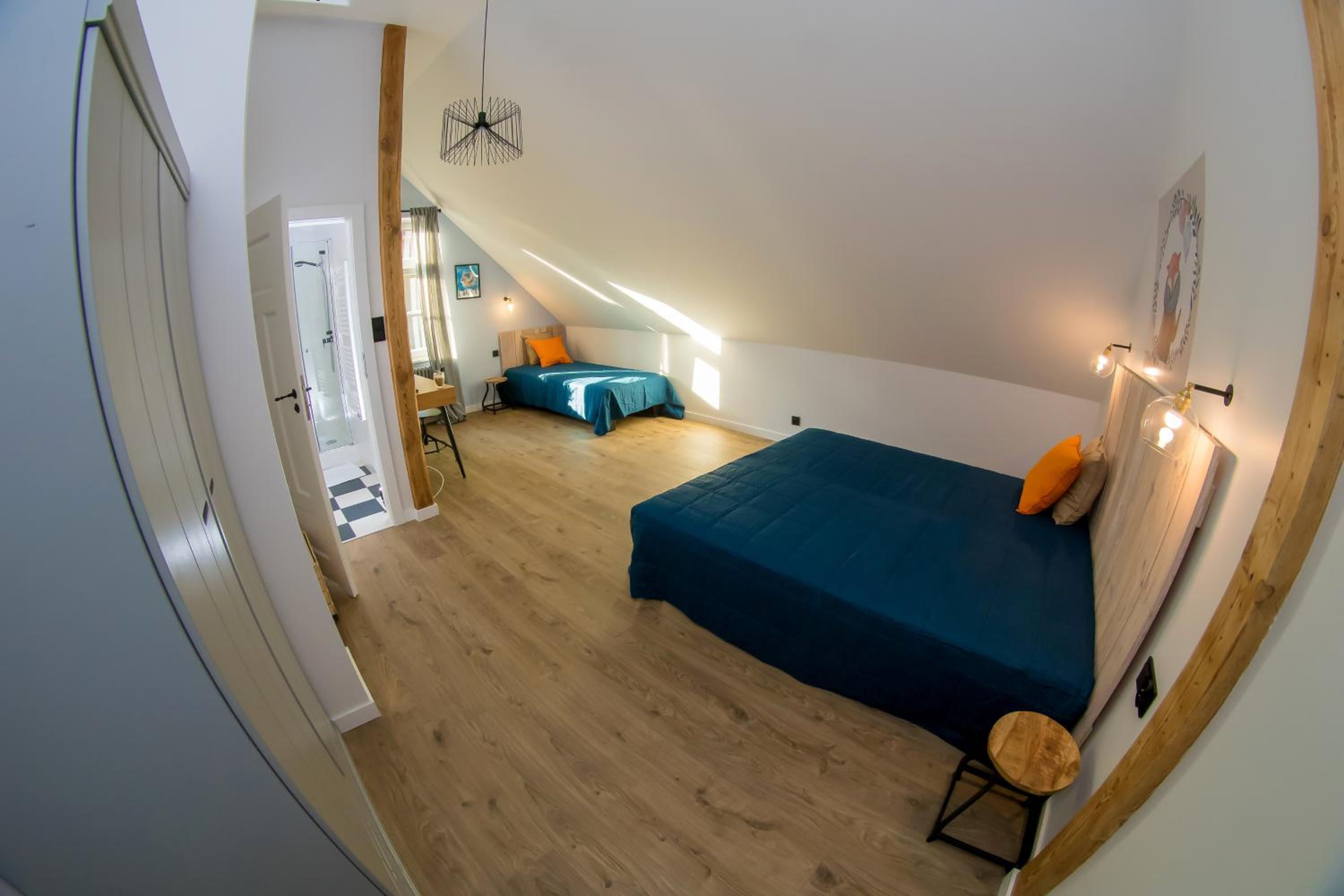Triple Room with Bathroom - Photo 4