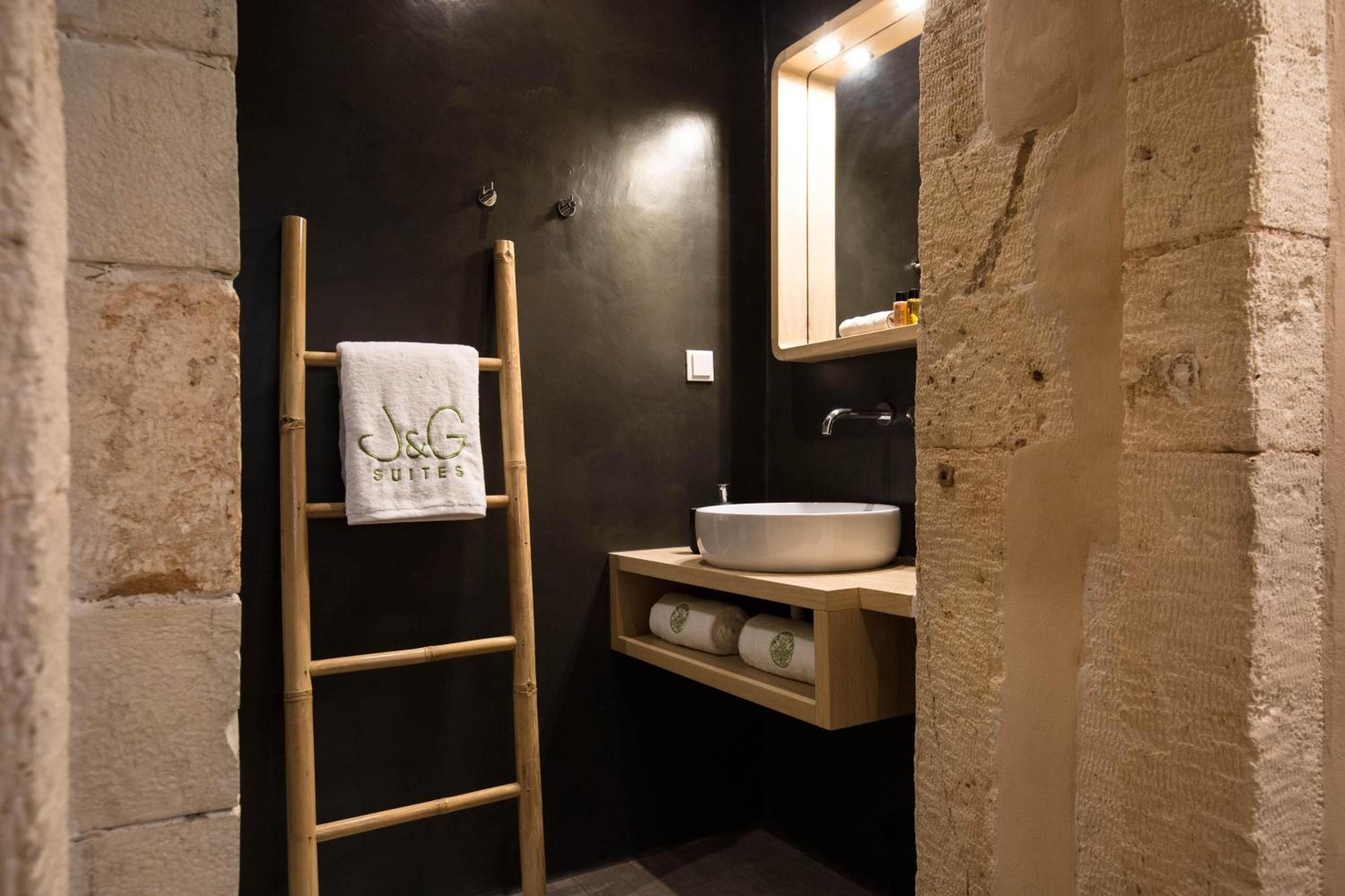 Apartment - Ground Floor photo 3