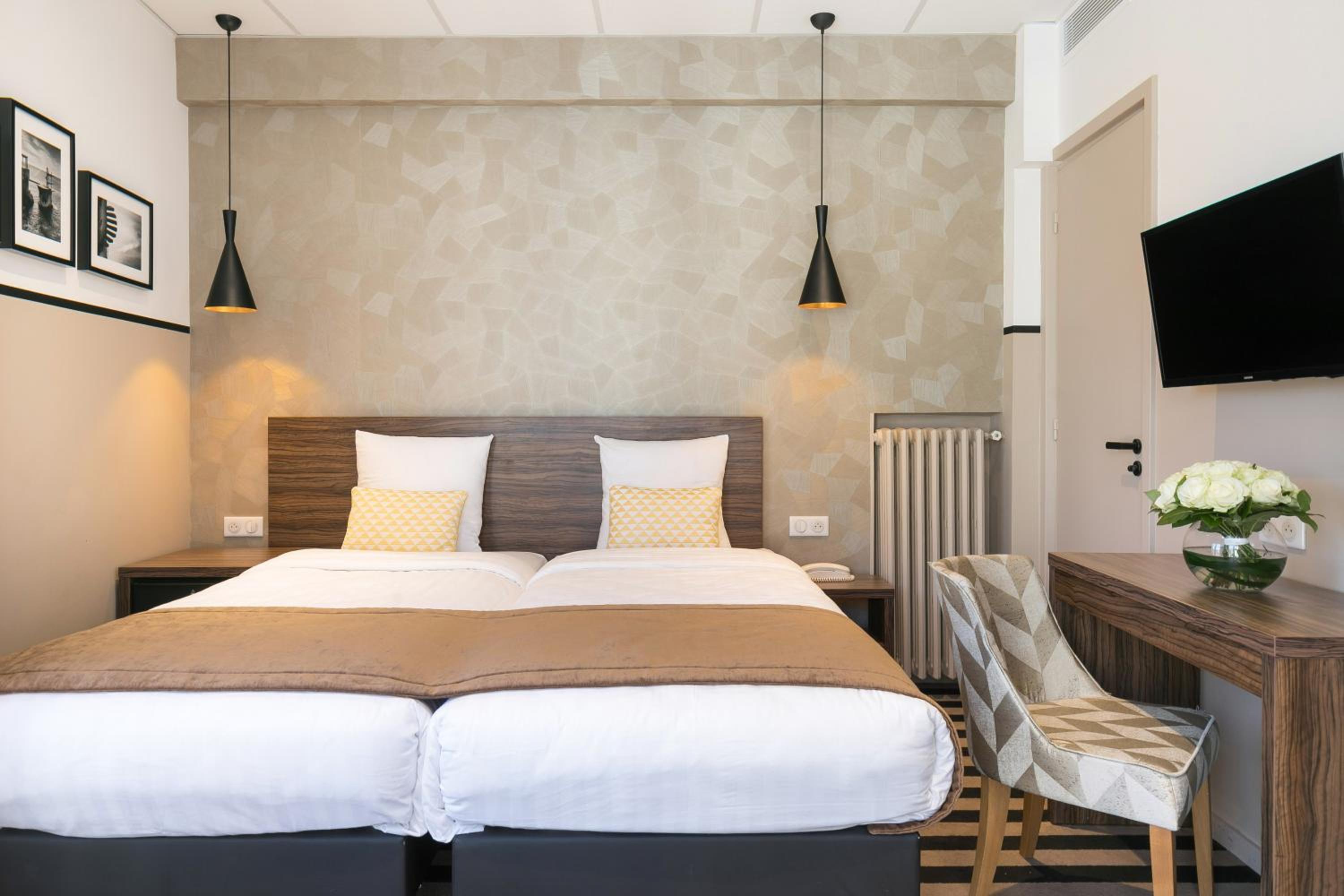Deluxe Double Room - Photo 1