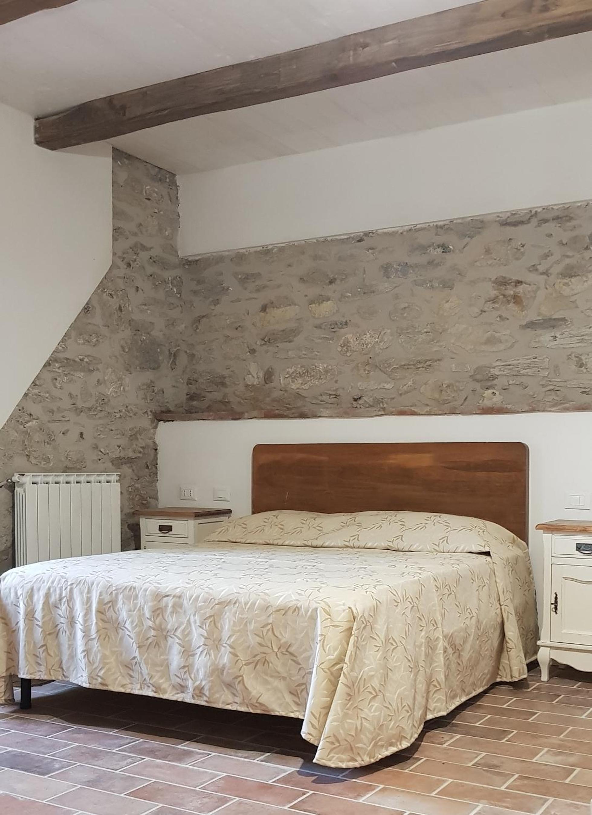 Comfort Triple Room with Shower - Photo 9