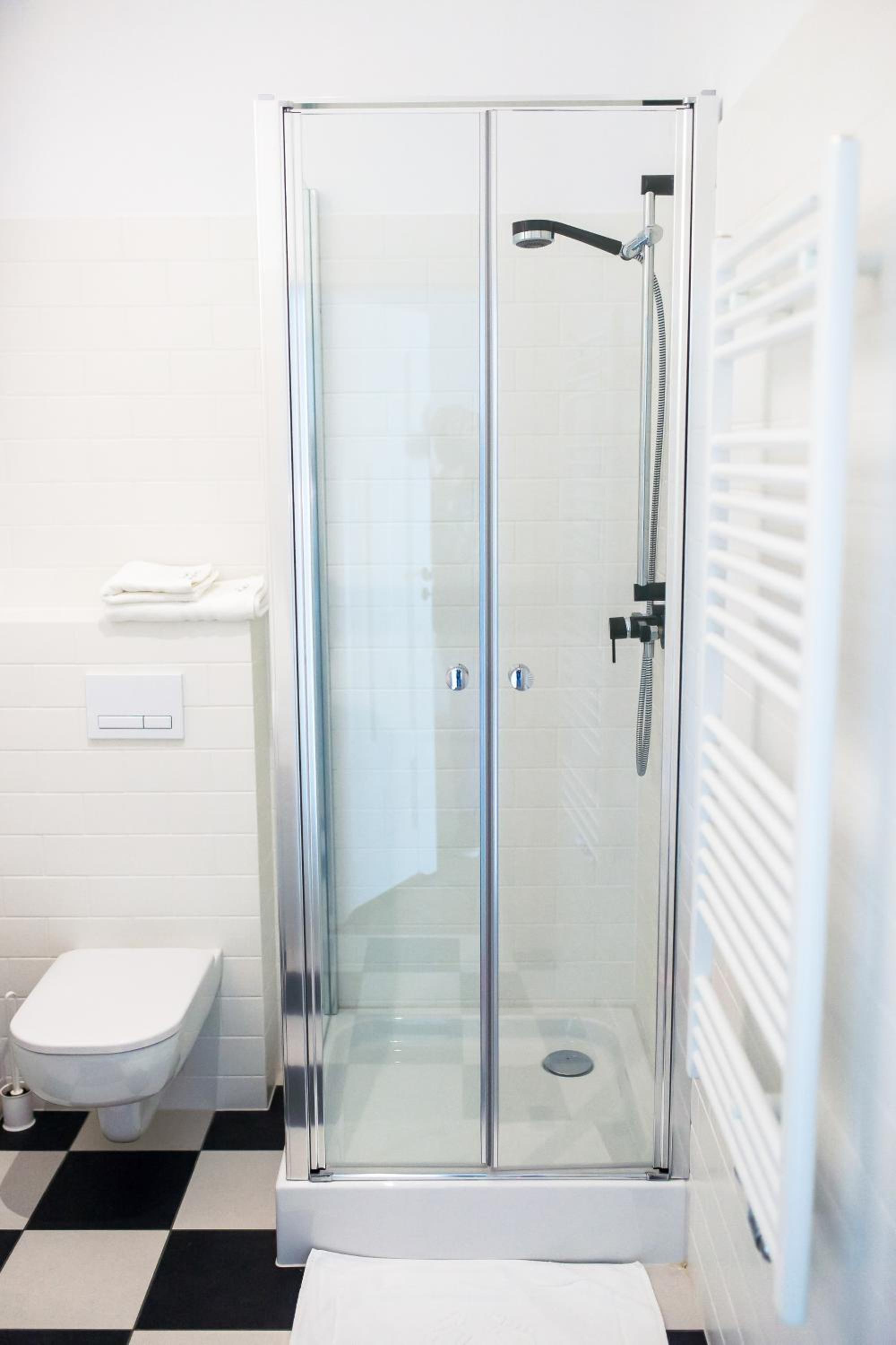 Triple Room with Bathroom - Photo 7