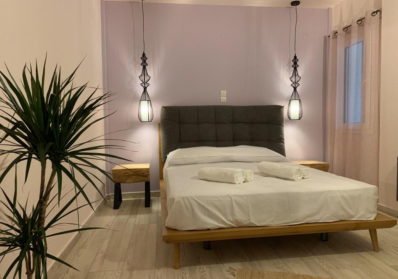 Deluxe Studio