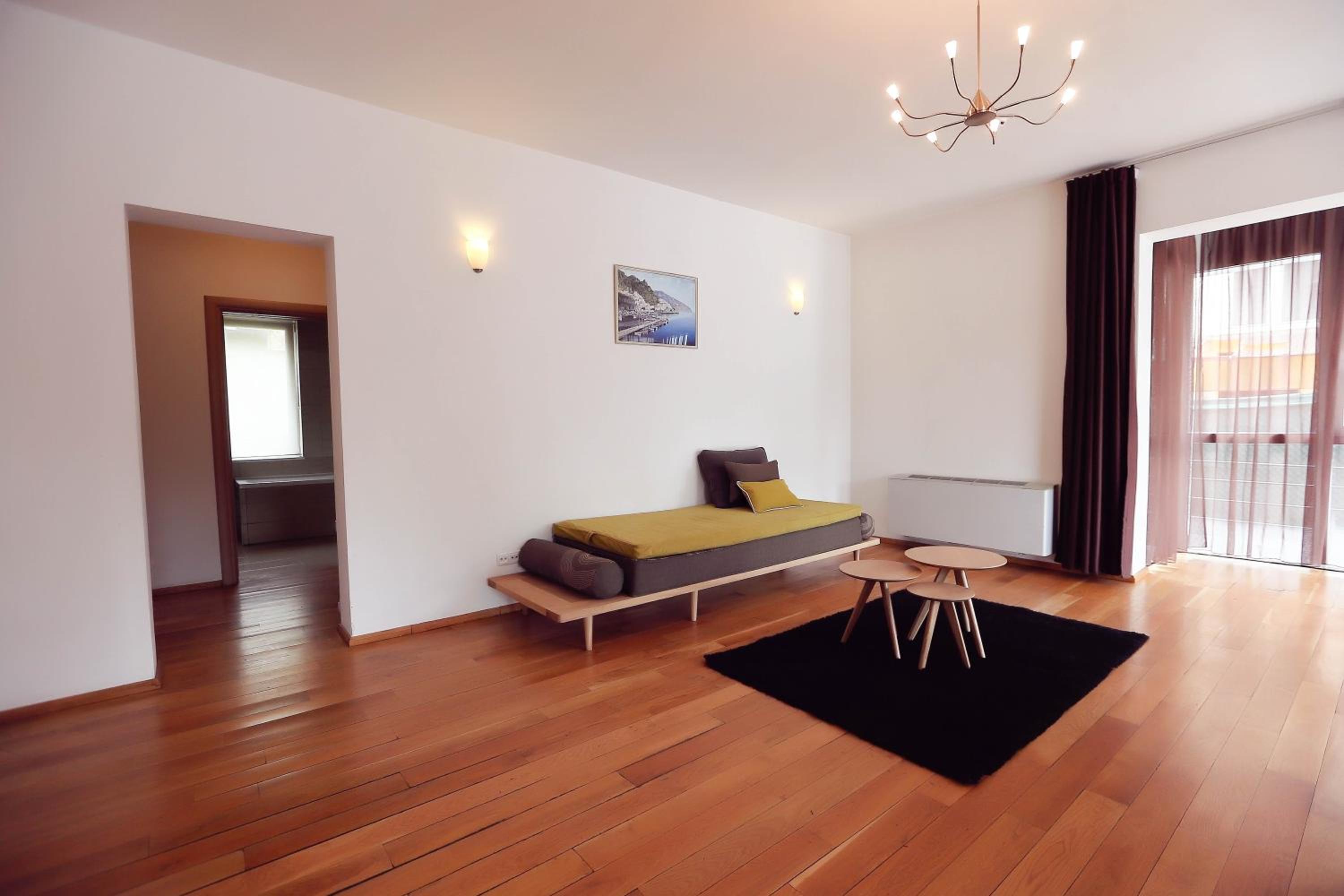 Executive Apartment - Photo 13