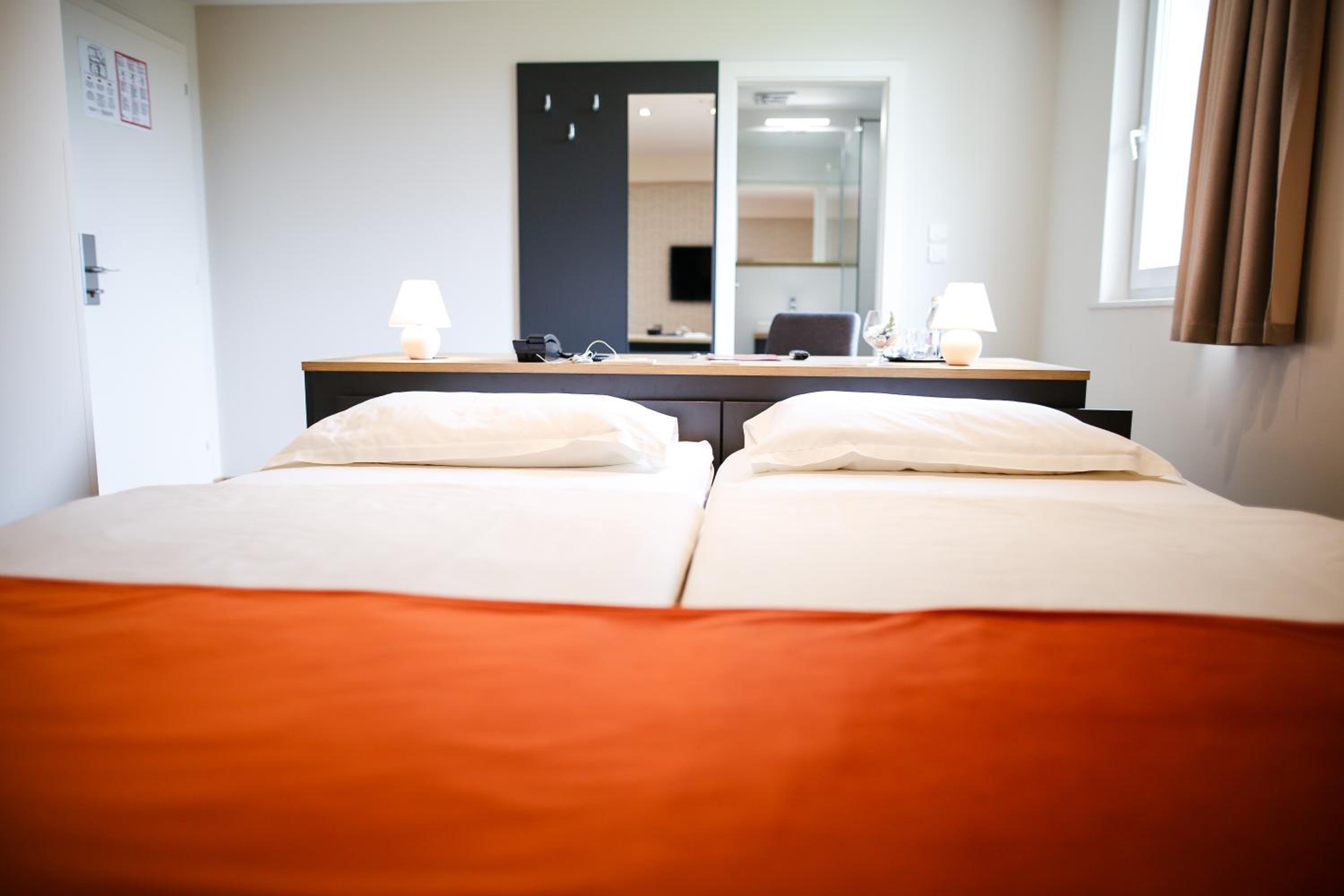 Comfort Double or Twin Room - Photo 13