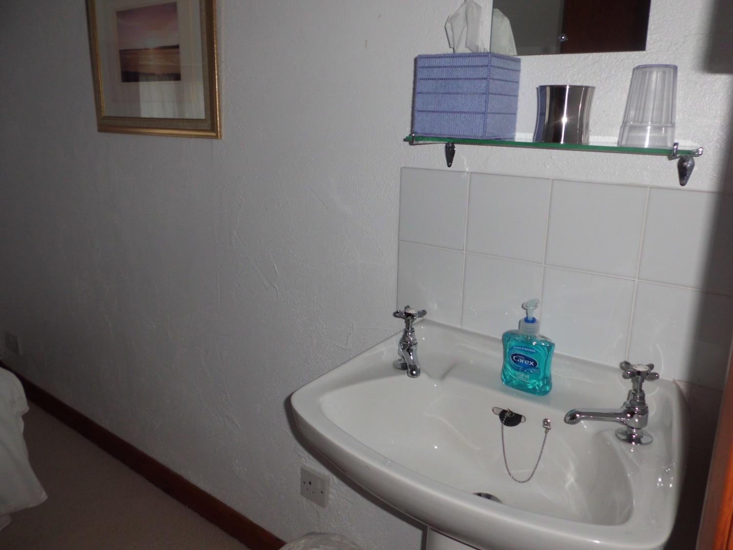 Single Room with Private External Bathroom photo 2