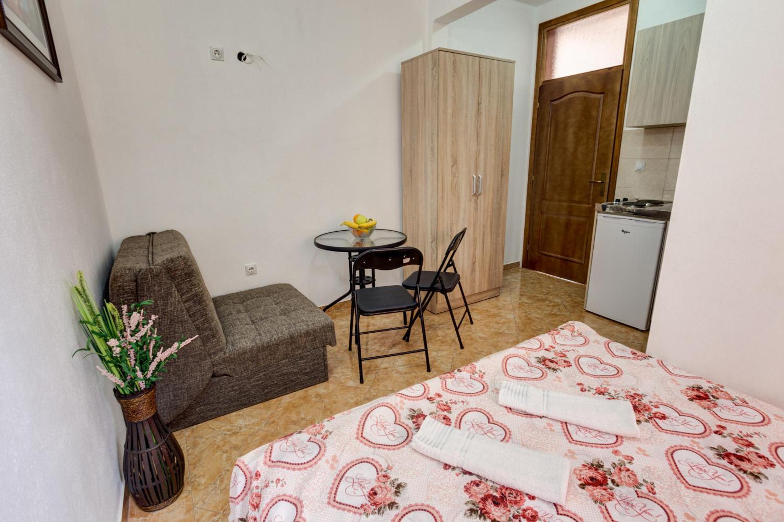 Studio (2 Adults) photo 1