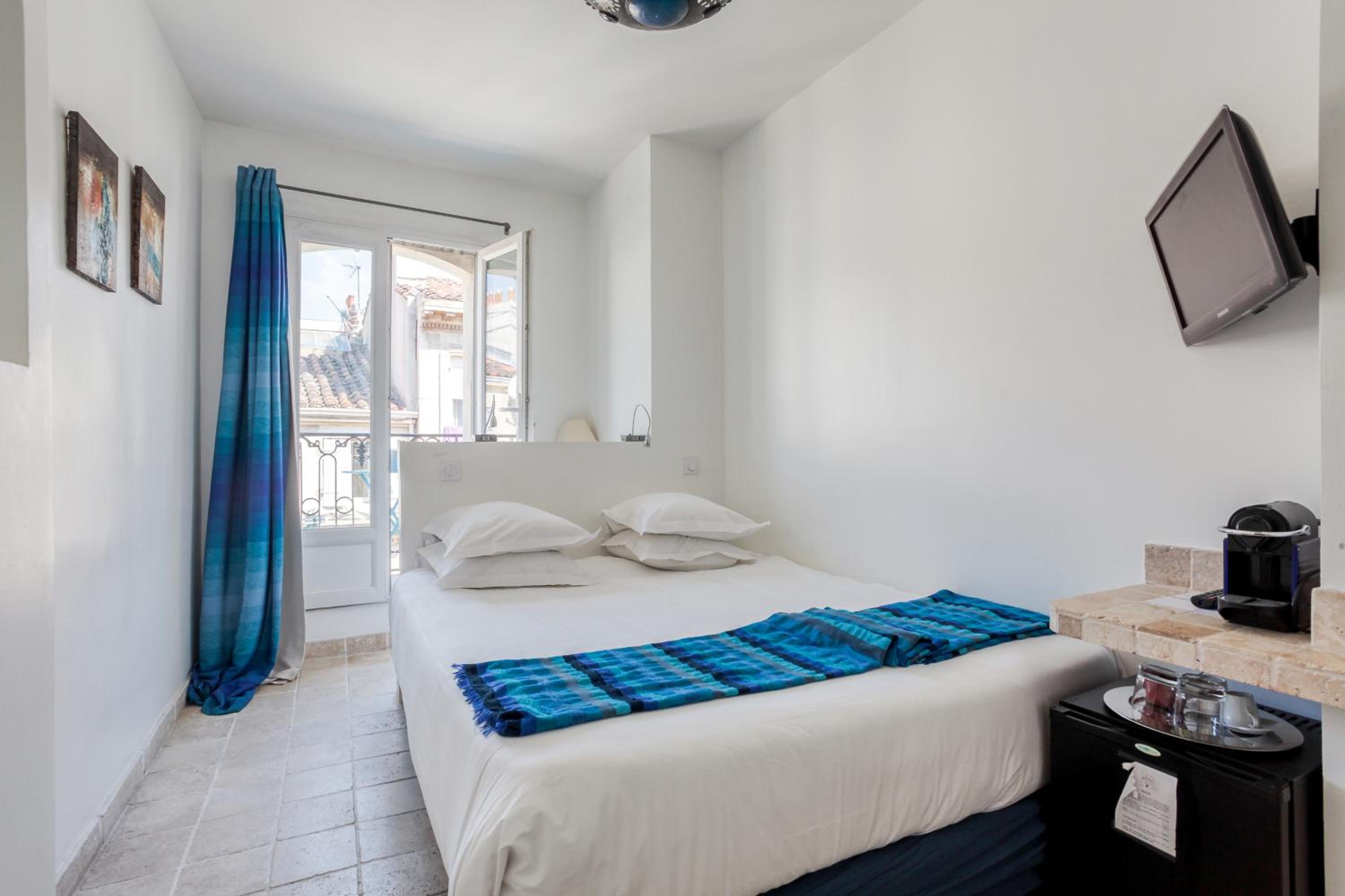 Standard Double Room - Photo 1