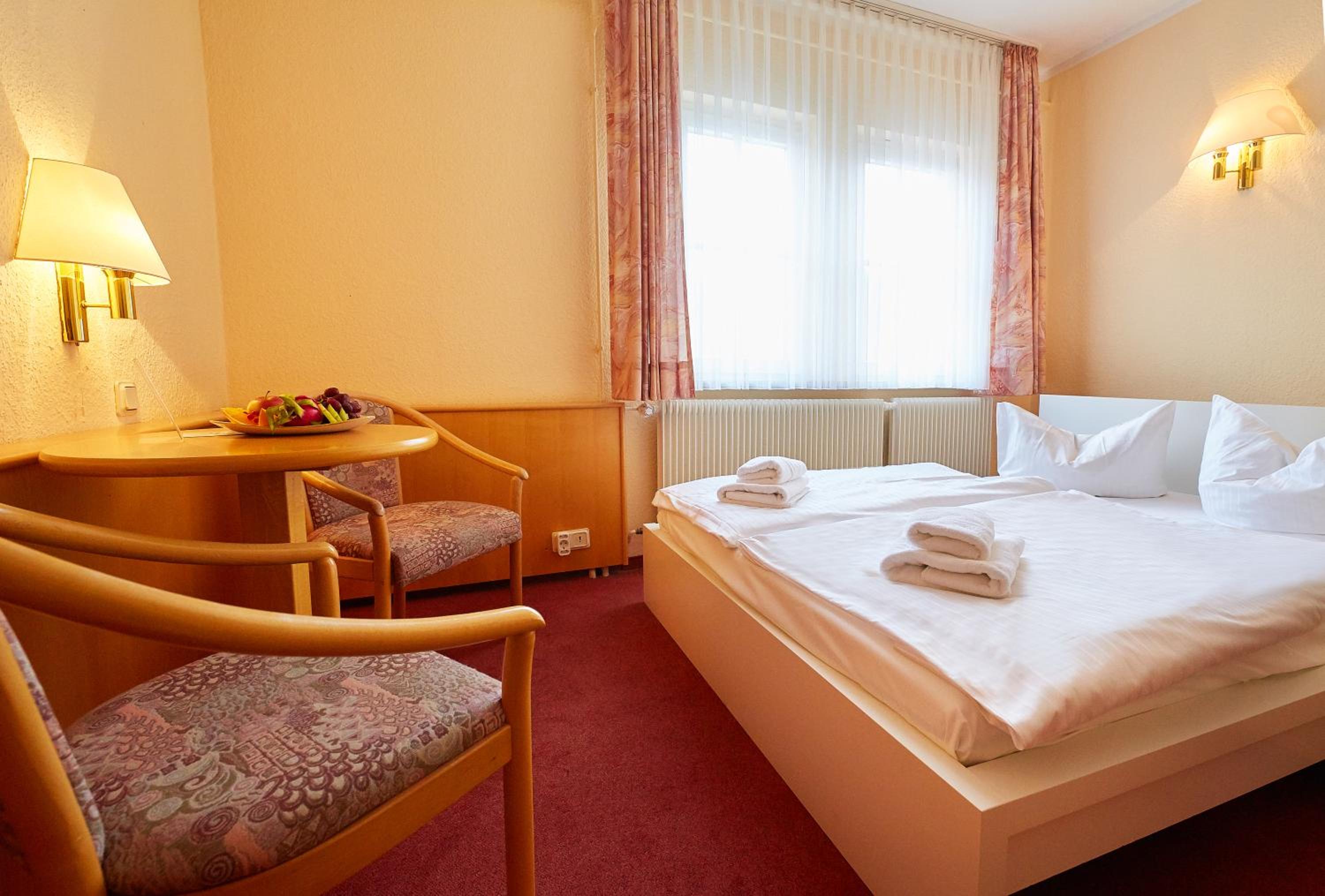 Economy Double Room photo 2