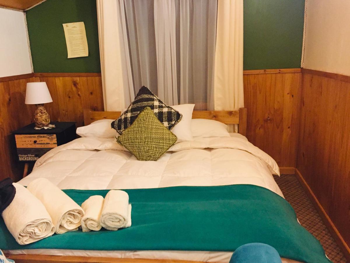 Budget Double Room with Shared Bathroom photo 1