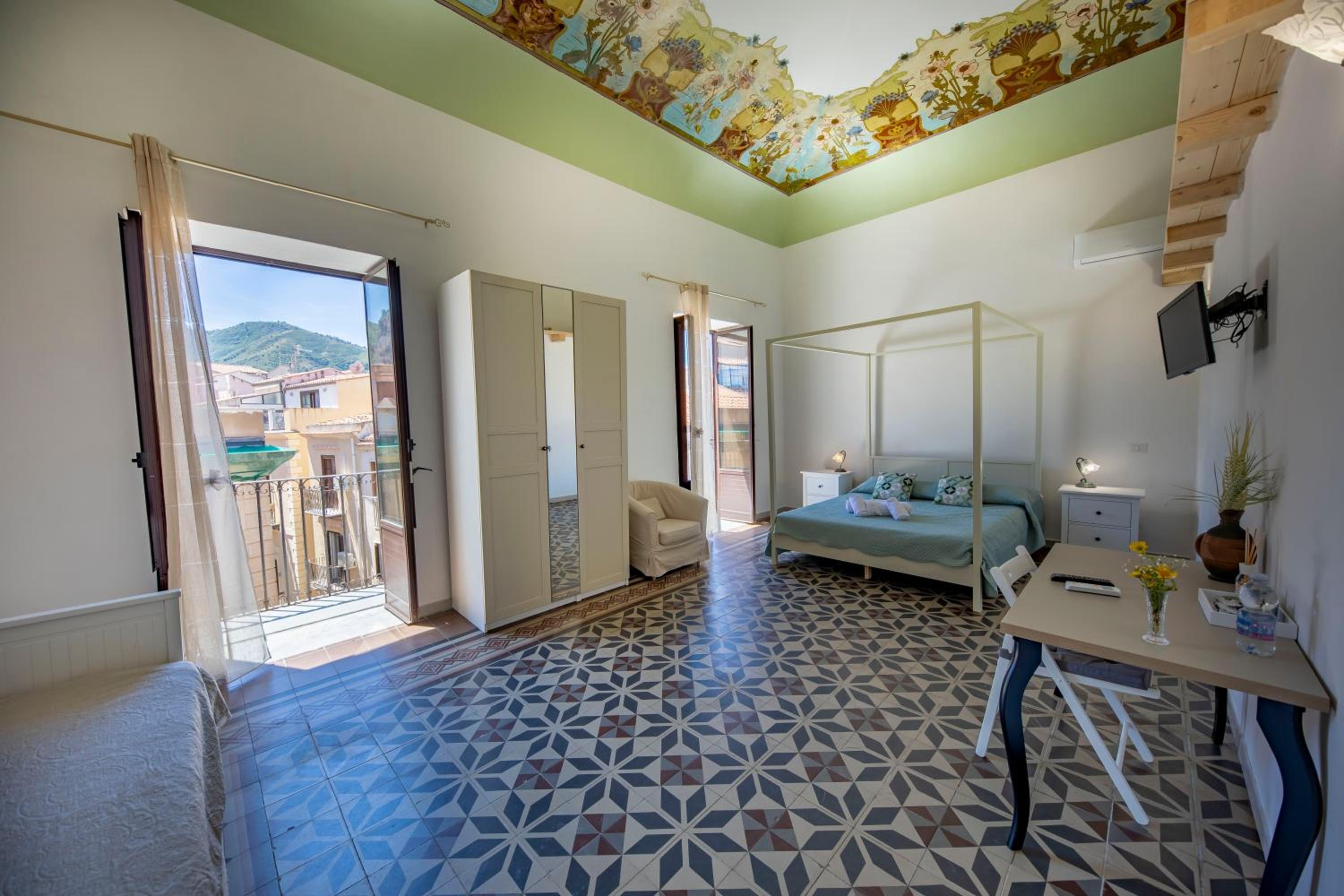 Premium Quadruple Room