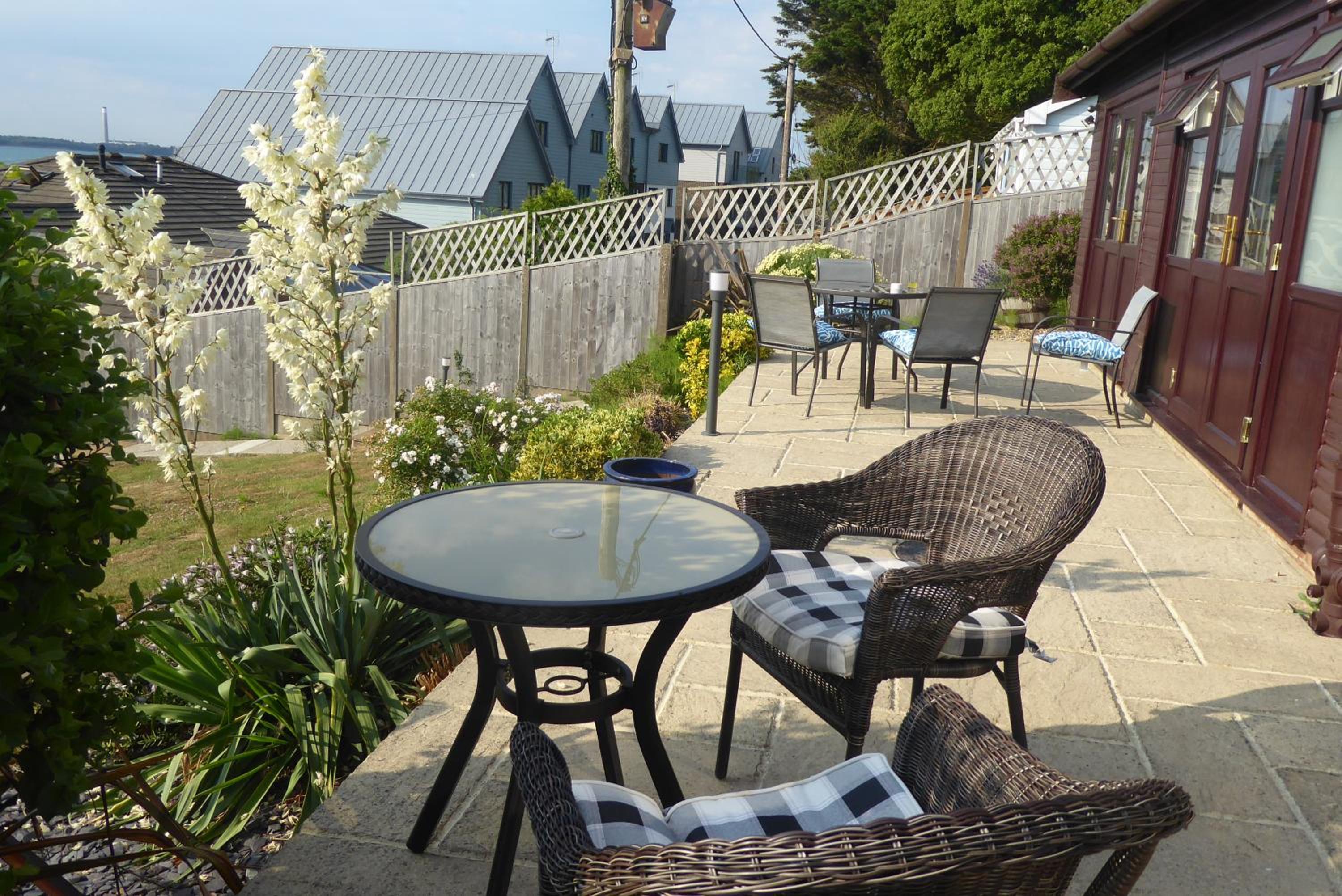 Deluxe Double Room with Sea View - Photo 11