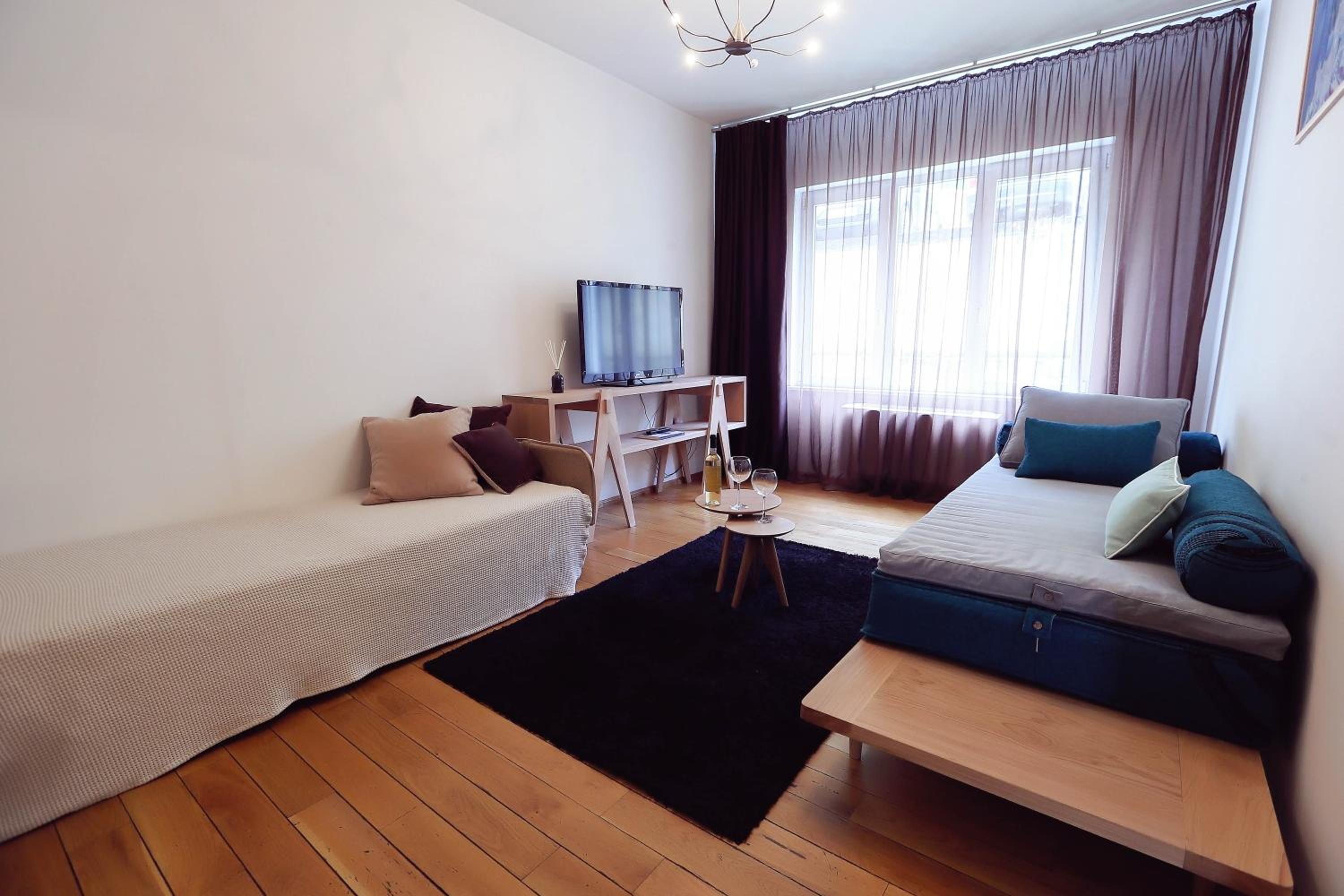 Standard Apartment (4 Adults) - Photo 9