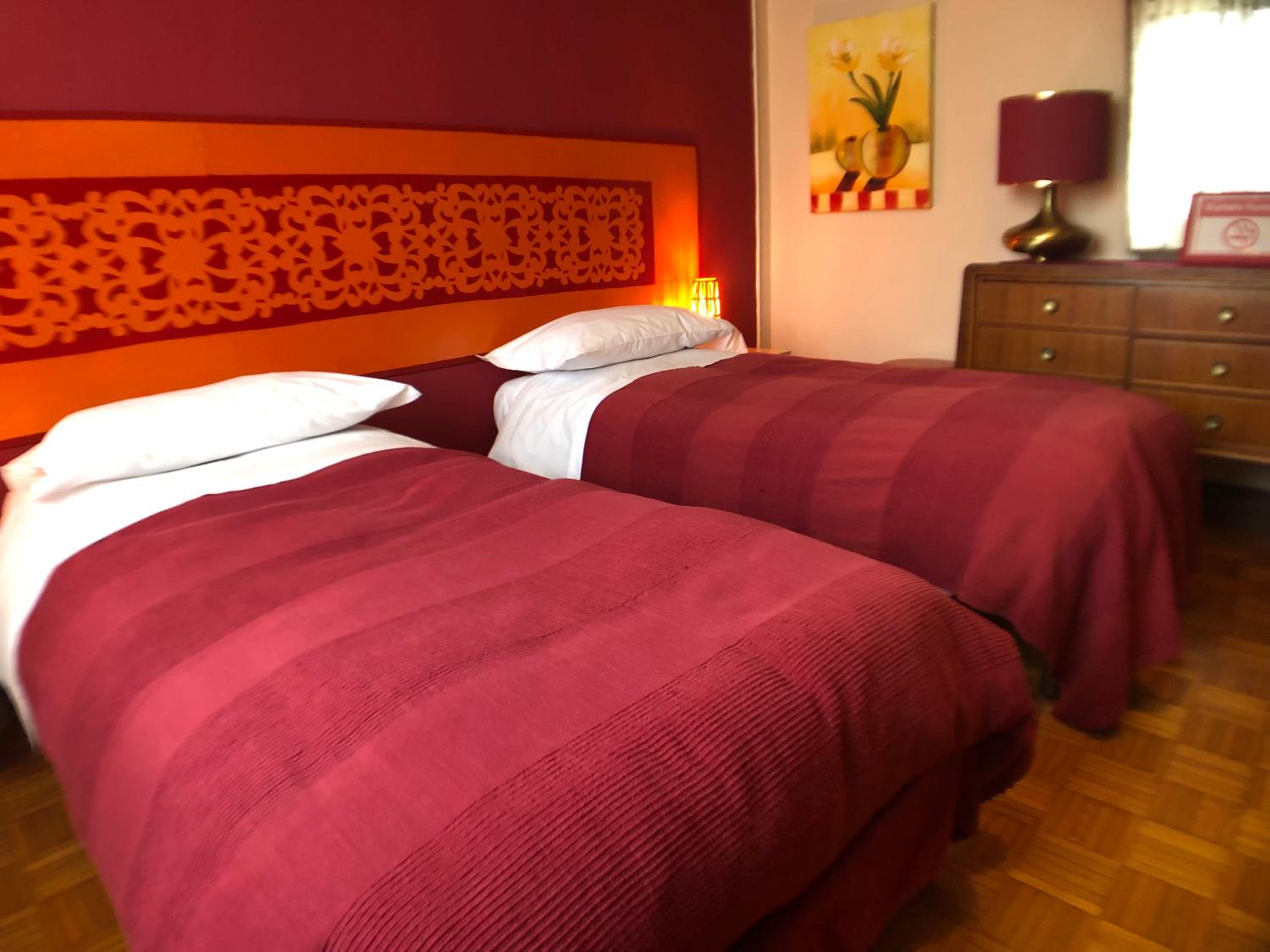 Twin Room with Private Bathroom photo 1