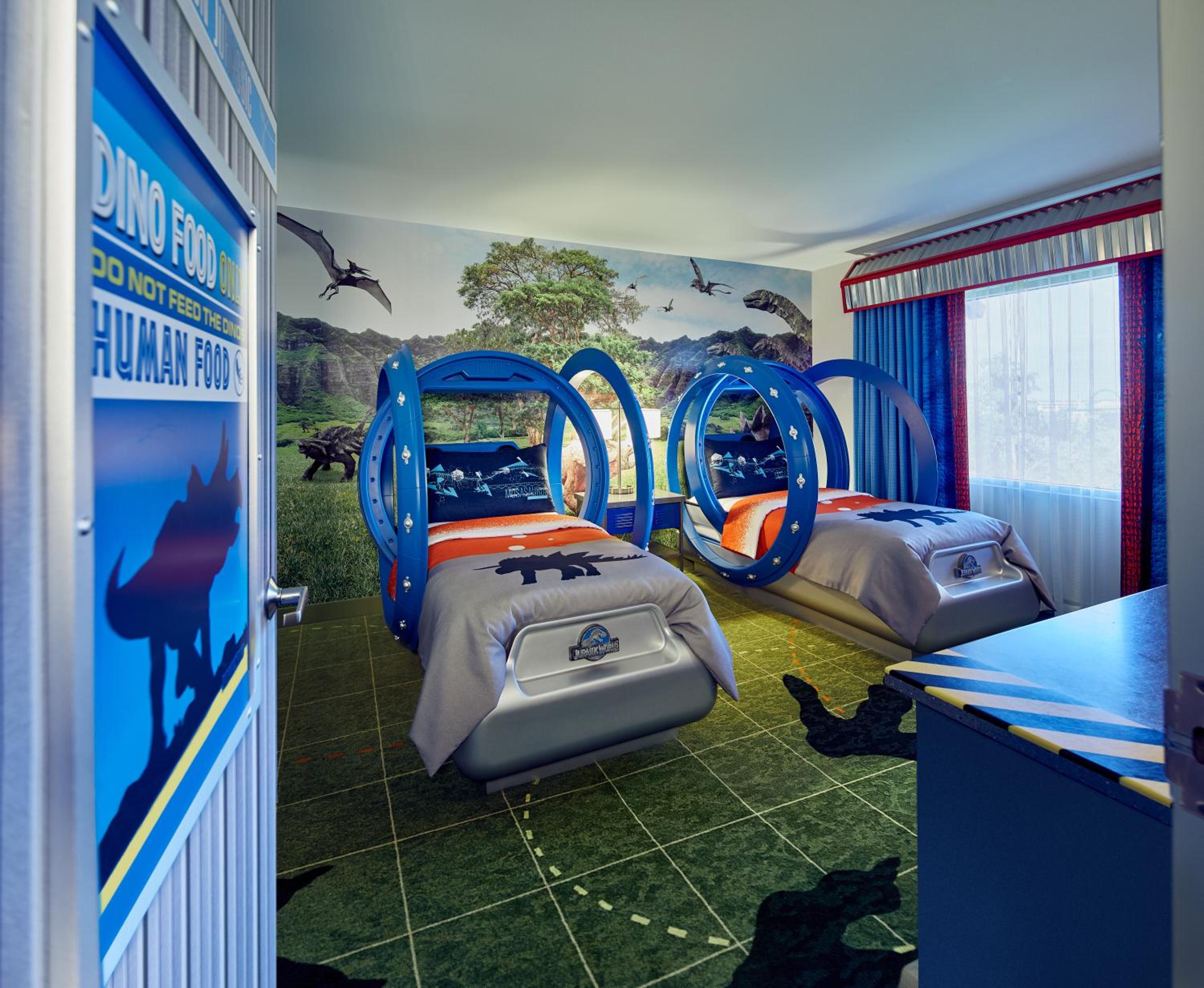 Kids Suite (Includes FREE^ Universal Express Unlimited) thumbnail 6