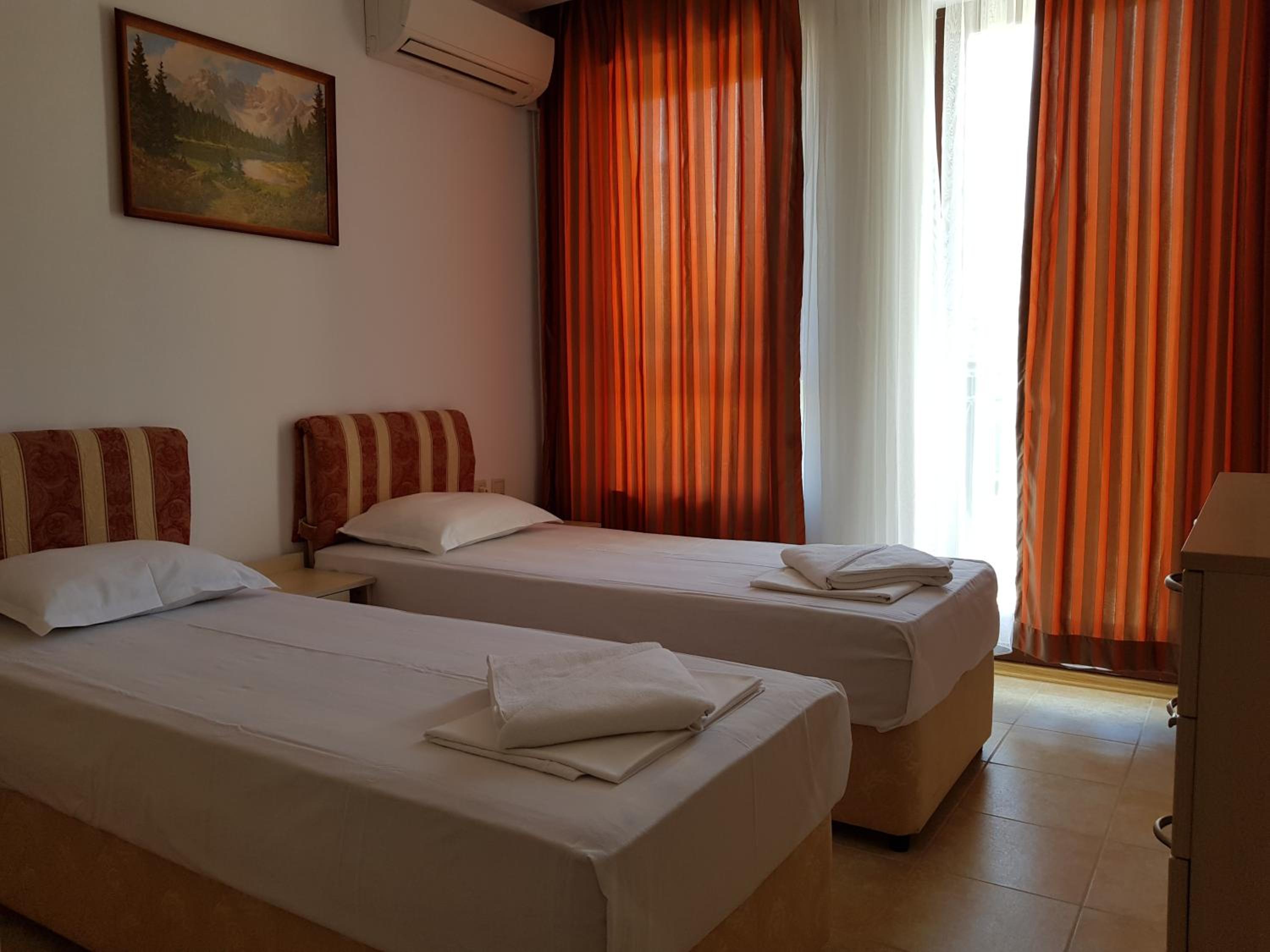 Two-Bedroom Apartment with Sea View First Line - Complex Sirena photo 3