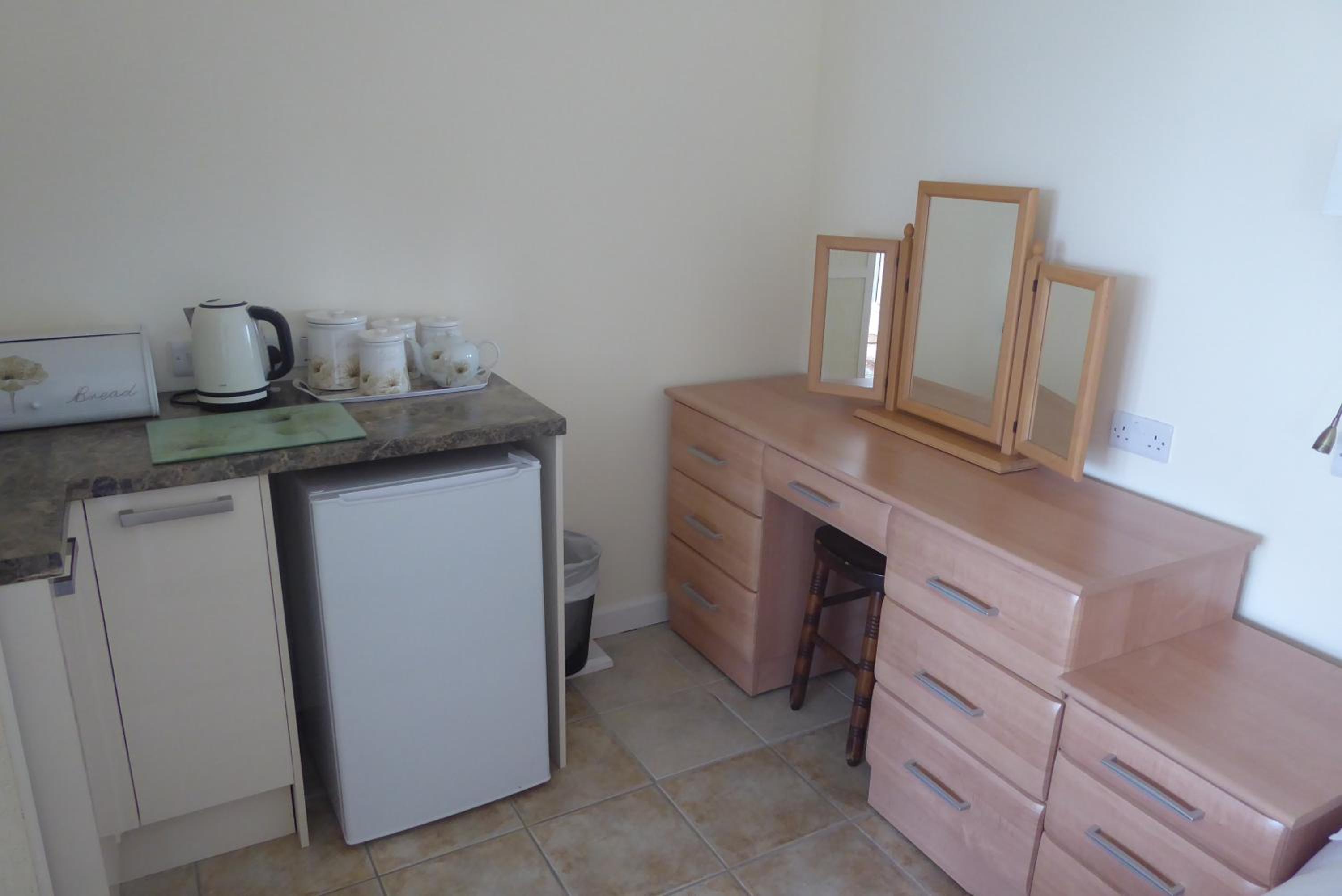 Deluxe Double Room with Sea View - Photo 15