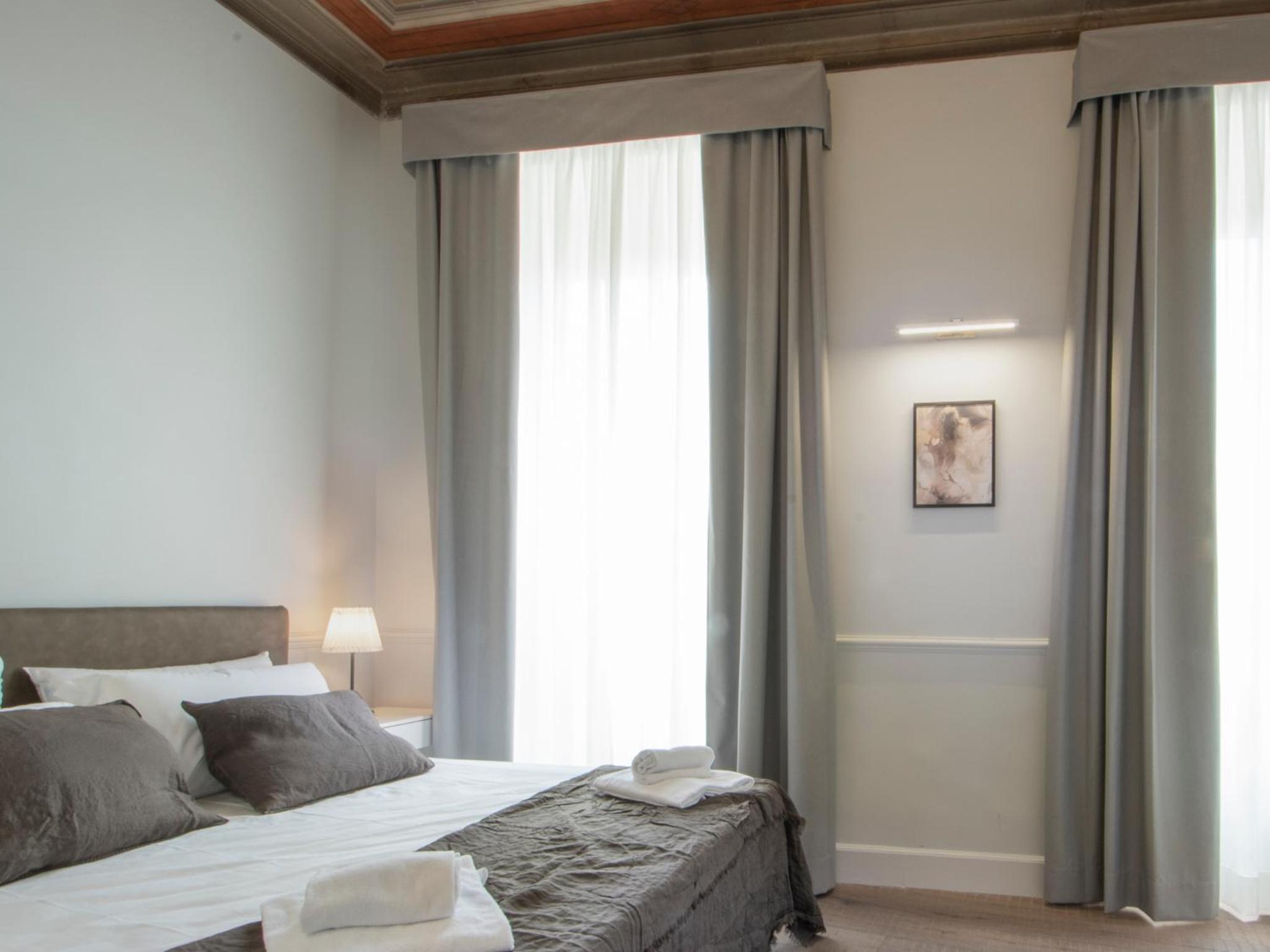 Deluxe Double Room with Bath photo 3