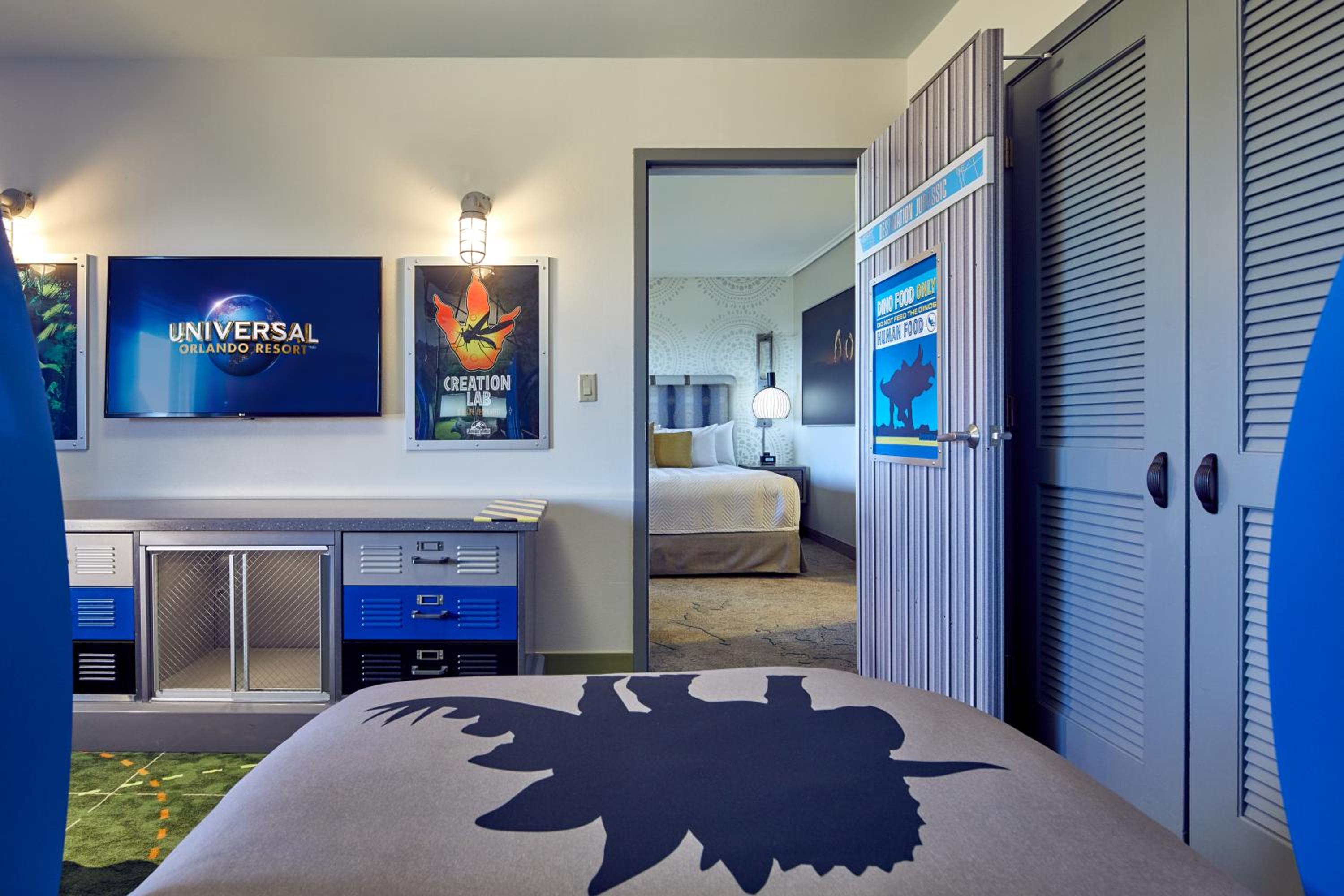 Kids Suite (Includes FREE^ Universal Express Unlimited)