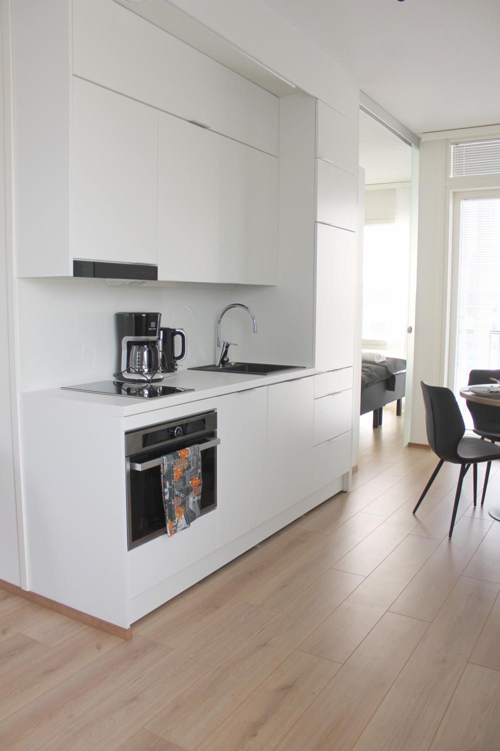 One-Bedroom Apartment - Photo 4