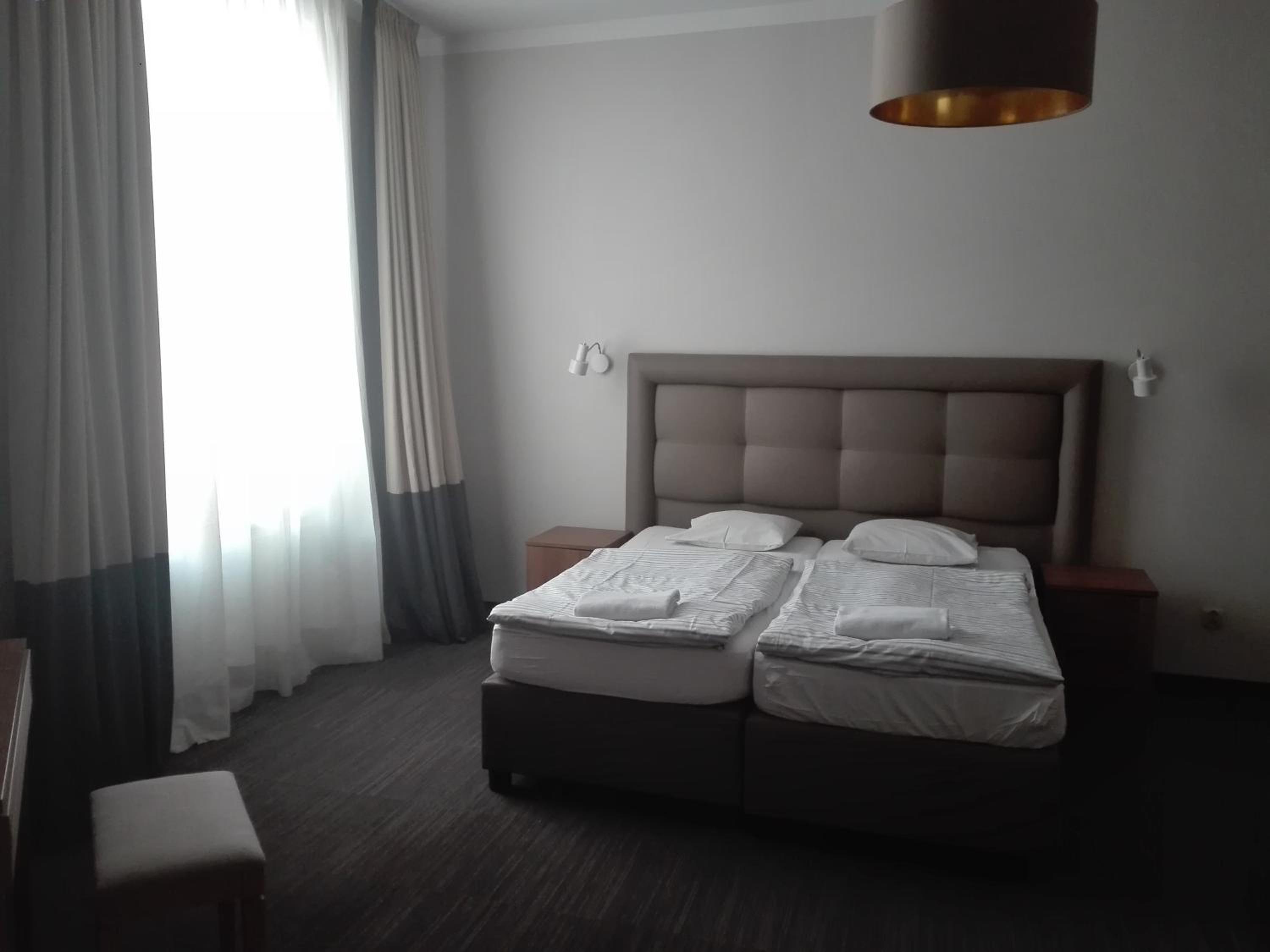 Deluxe Family Suite photo 3