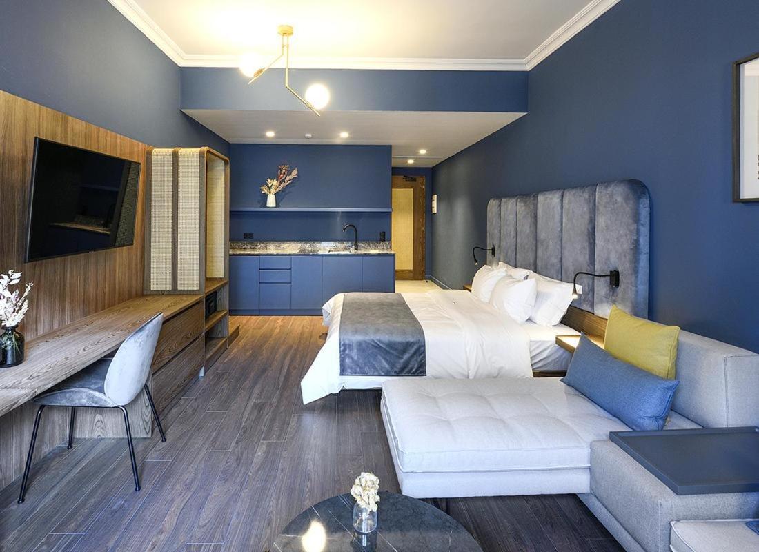 Superior Apartment with Sea View and Balcony - R8 photo 3