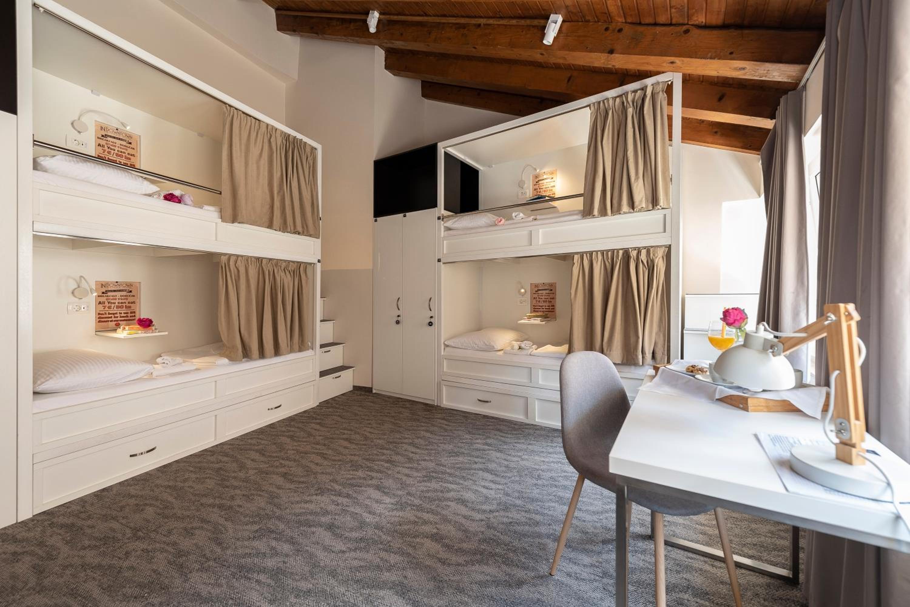 Bed in 6-Bed Female Dormitory Room photo 2