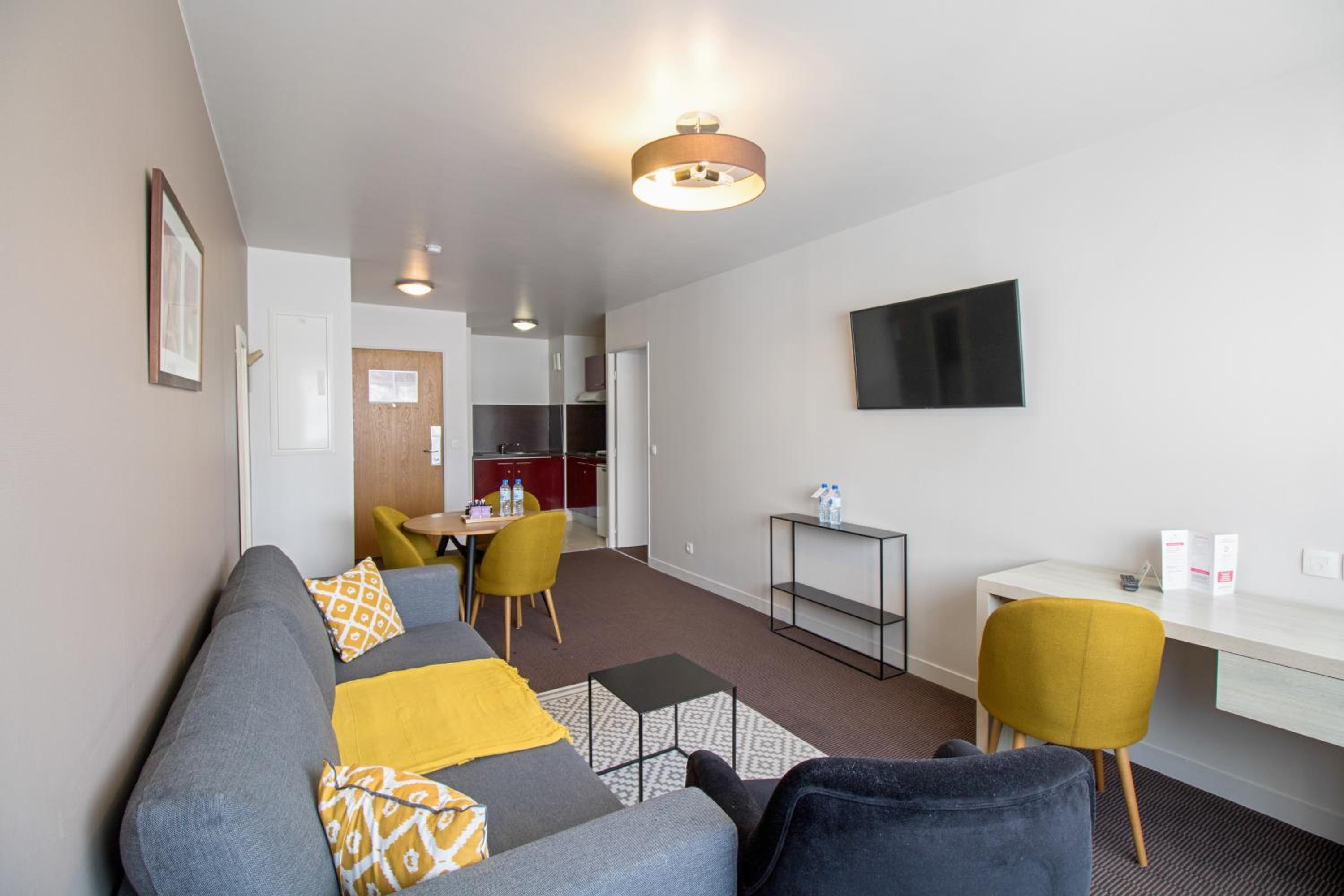 Superior One Bedroom Apartment - Photo 5