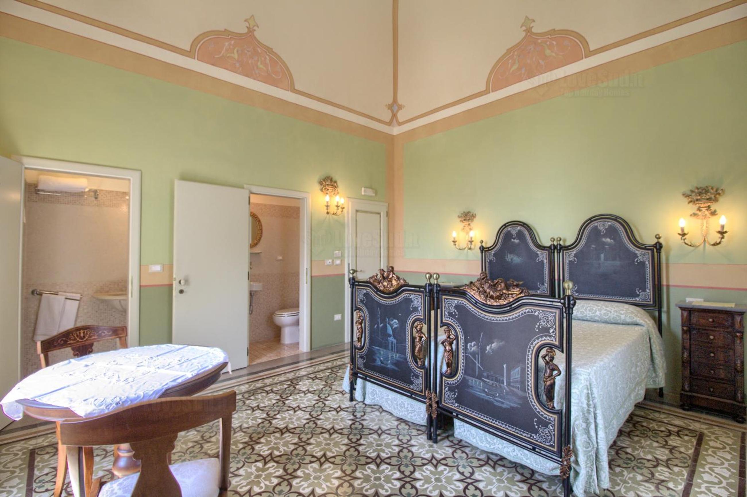 Double Room photo 3